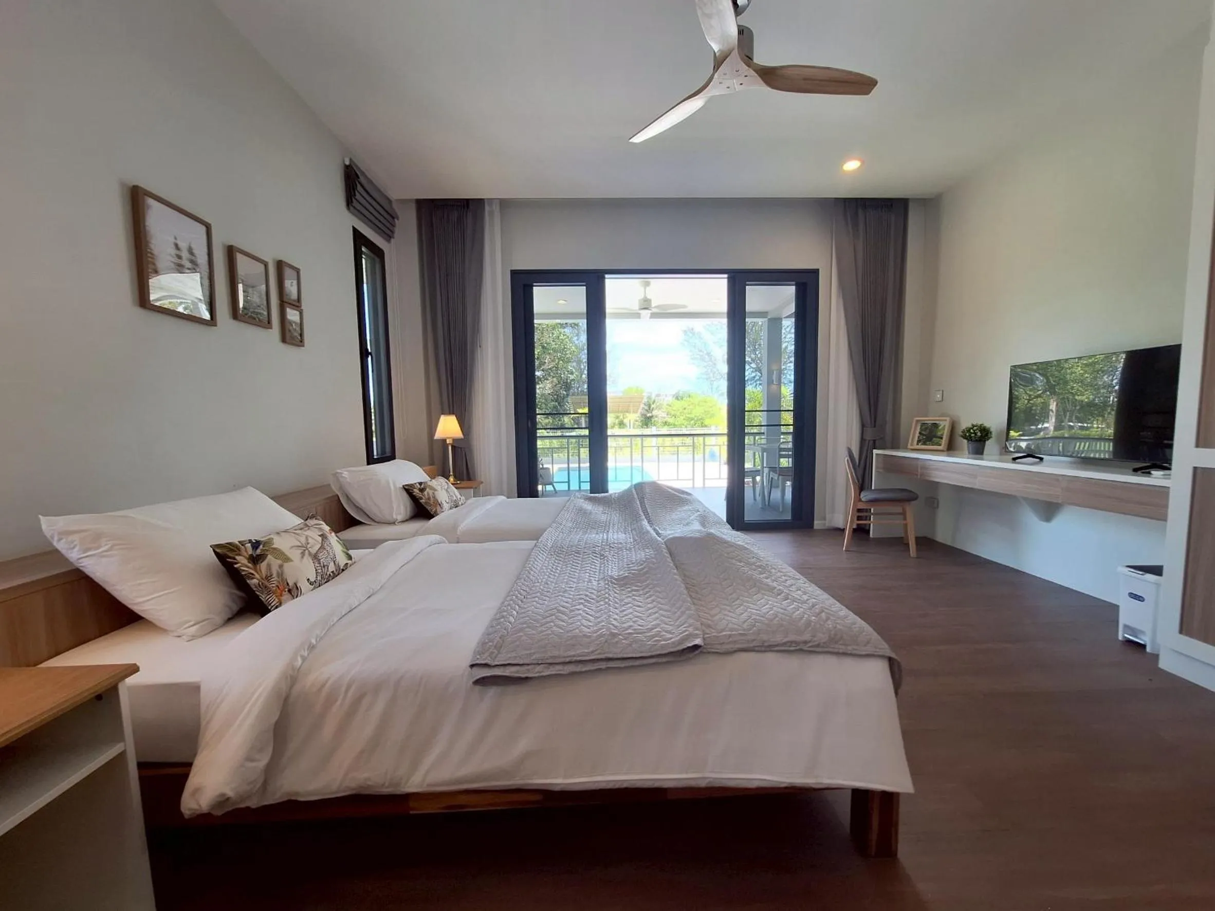 Bedroom, Bed in ThaiLife Wellness & Meditation Resort- SHA Plus