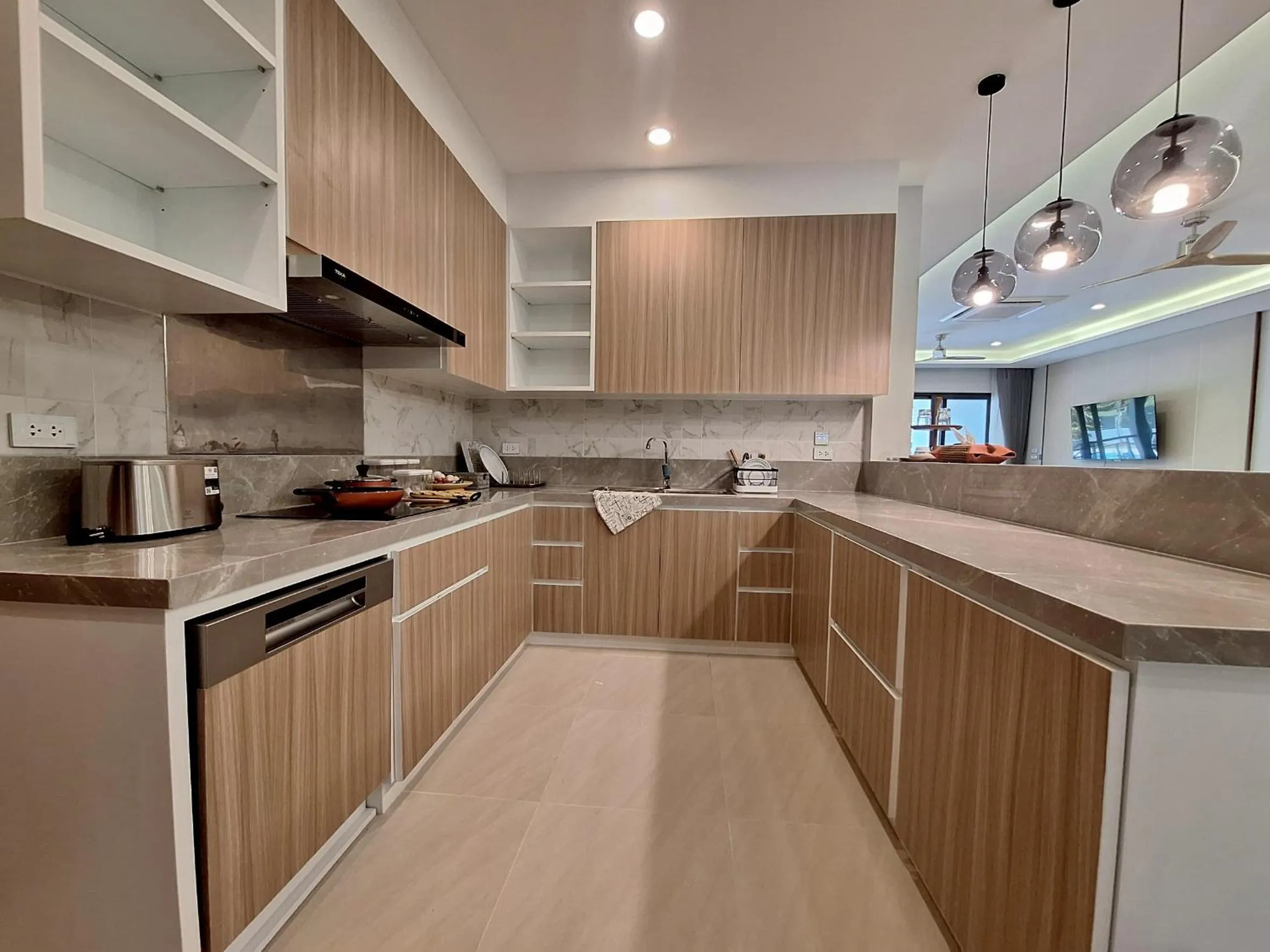 Communal kitchen in ThaiLife Wellness & Meditation Resort- SHA Plus