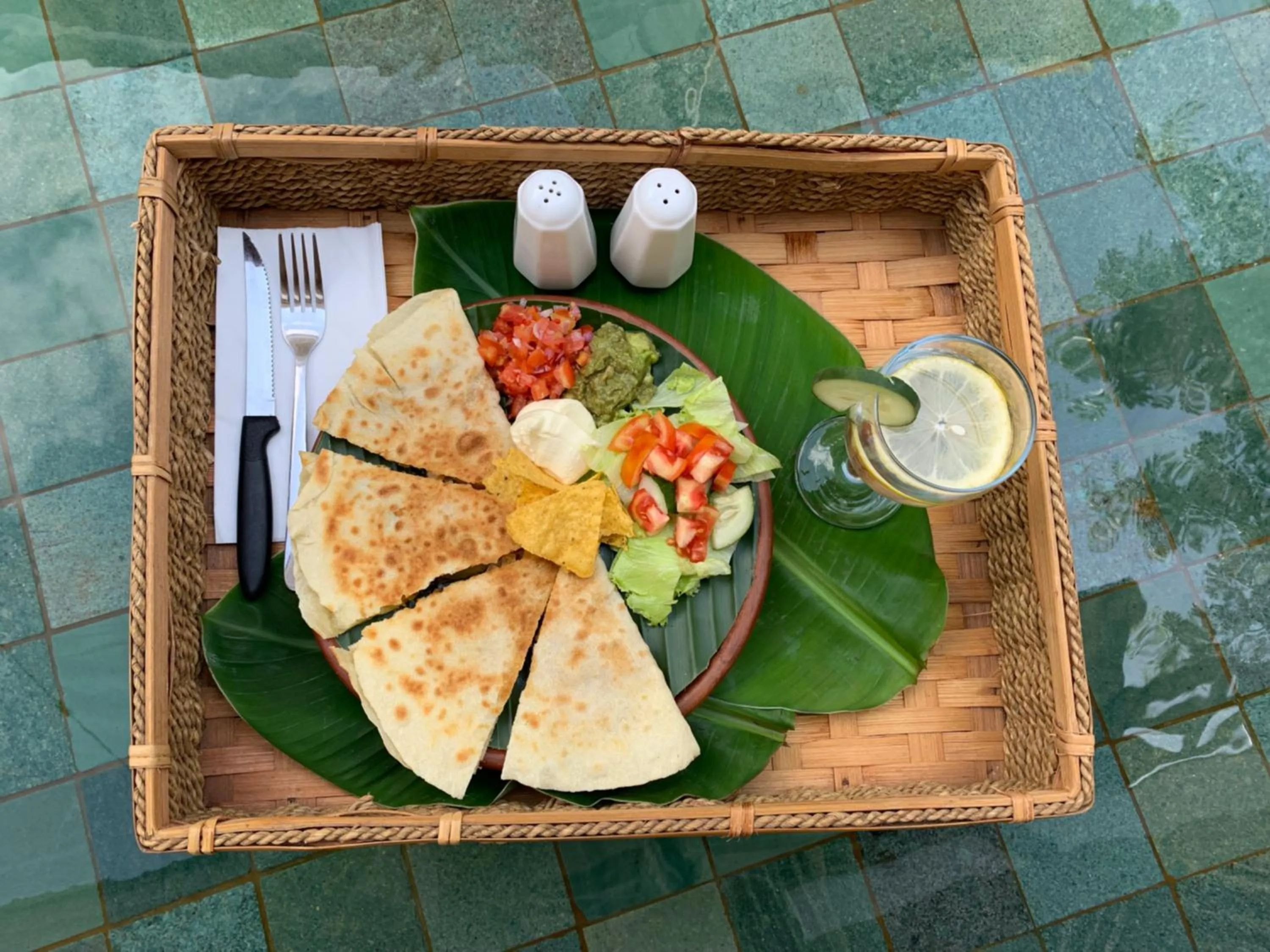 Restaurant/places to eat in Katara Gili, Boutique Rooms and Bungalows