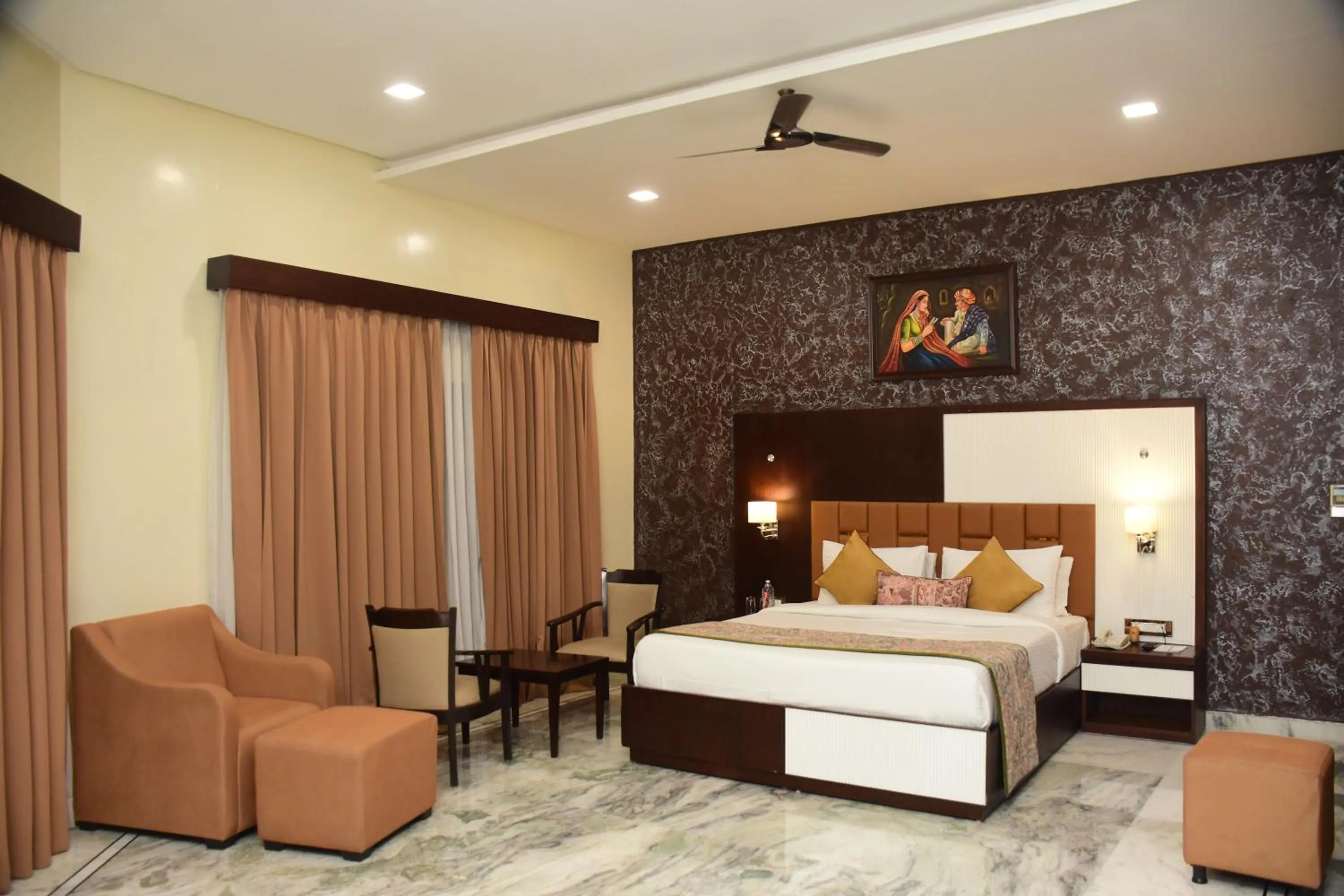 Bed in Sun Hotel and Resort, Mount Abu