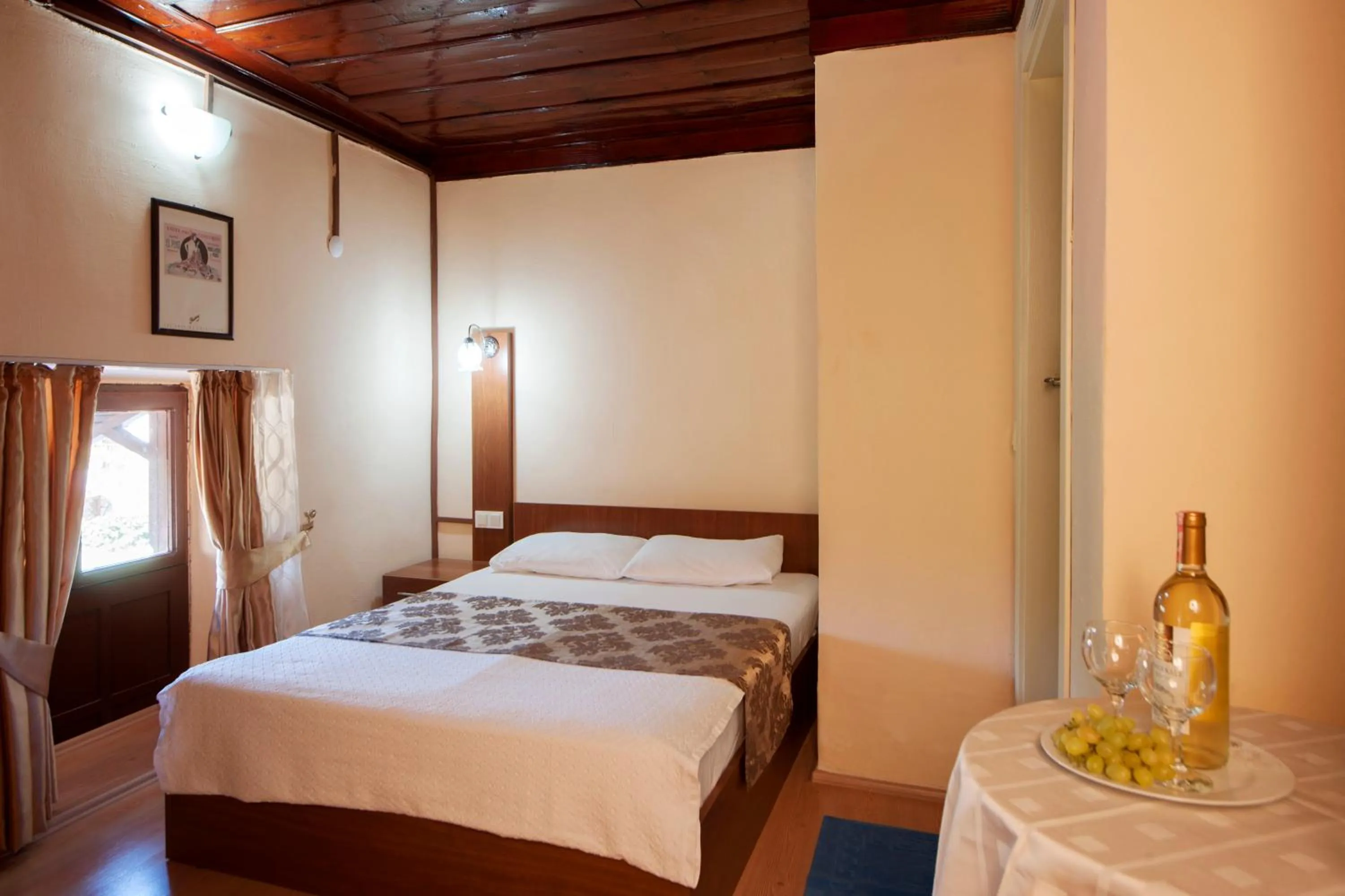 Photo of the whole room, Bed in Konak Hotel Kaleiçi