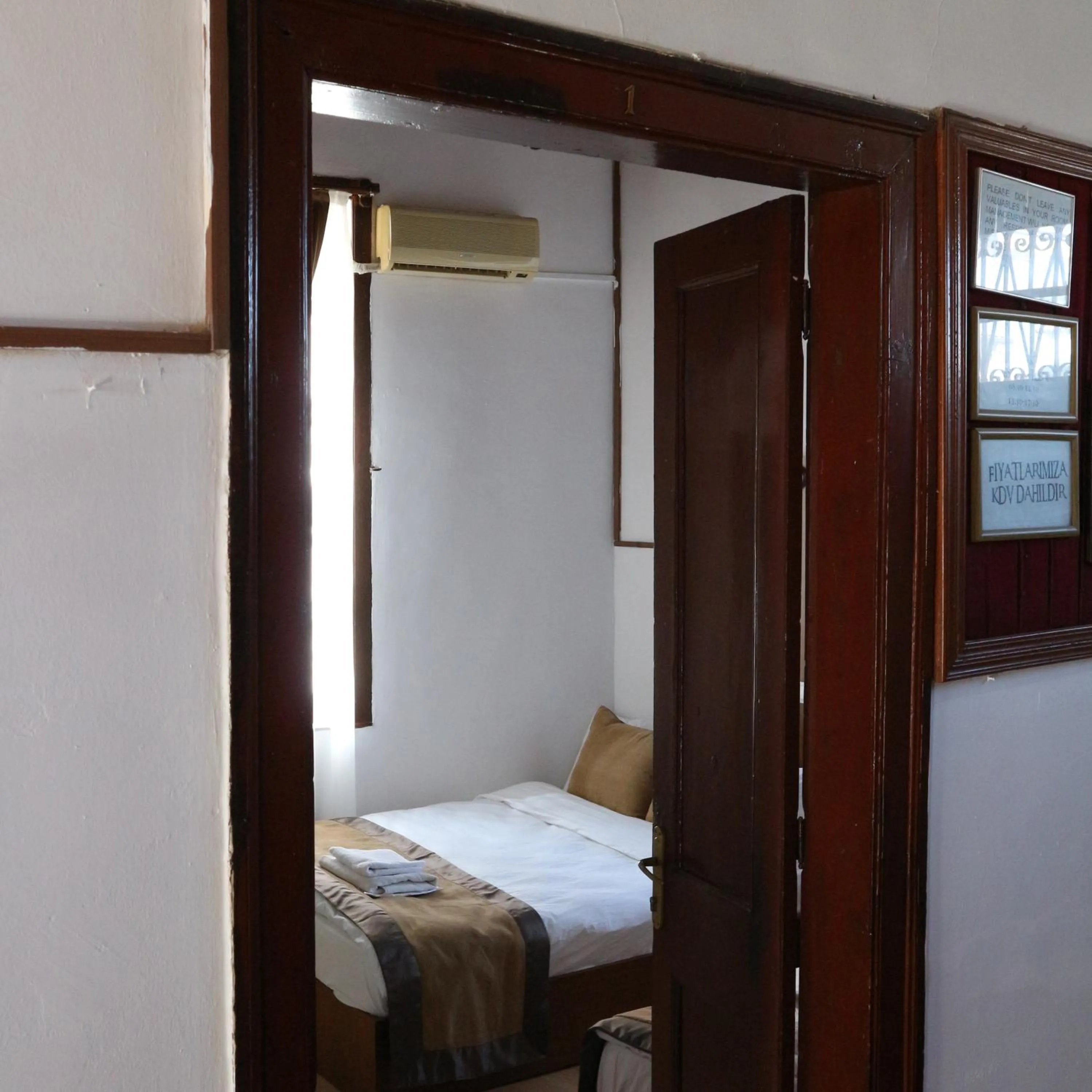 Photo of the whole room, Bed in Konak Hotel Kaleiçi