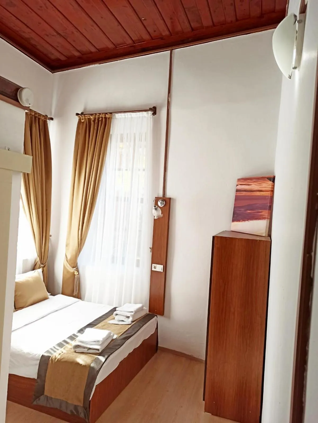 Photo of the whole room, Bed in Konak Hotel Kaleiçi