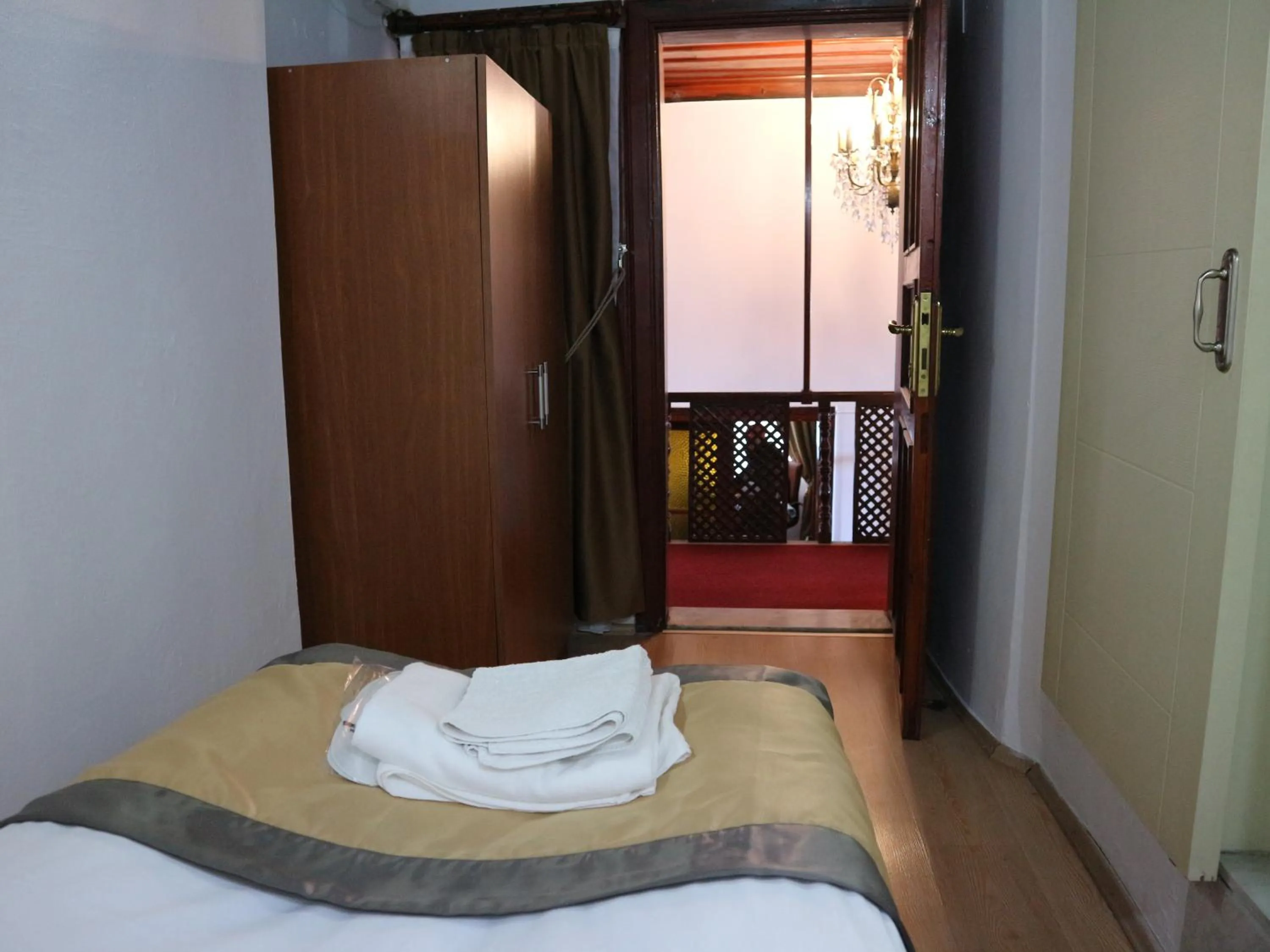 Photo of the whole room, Bed in Konak Hotel Kaleiçi