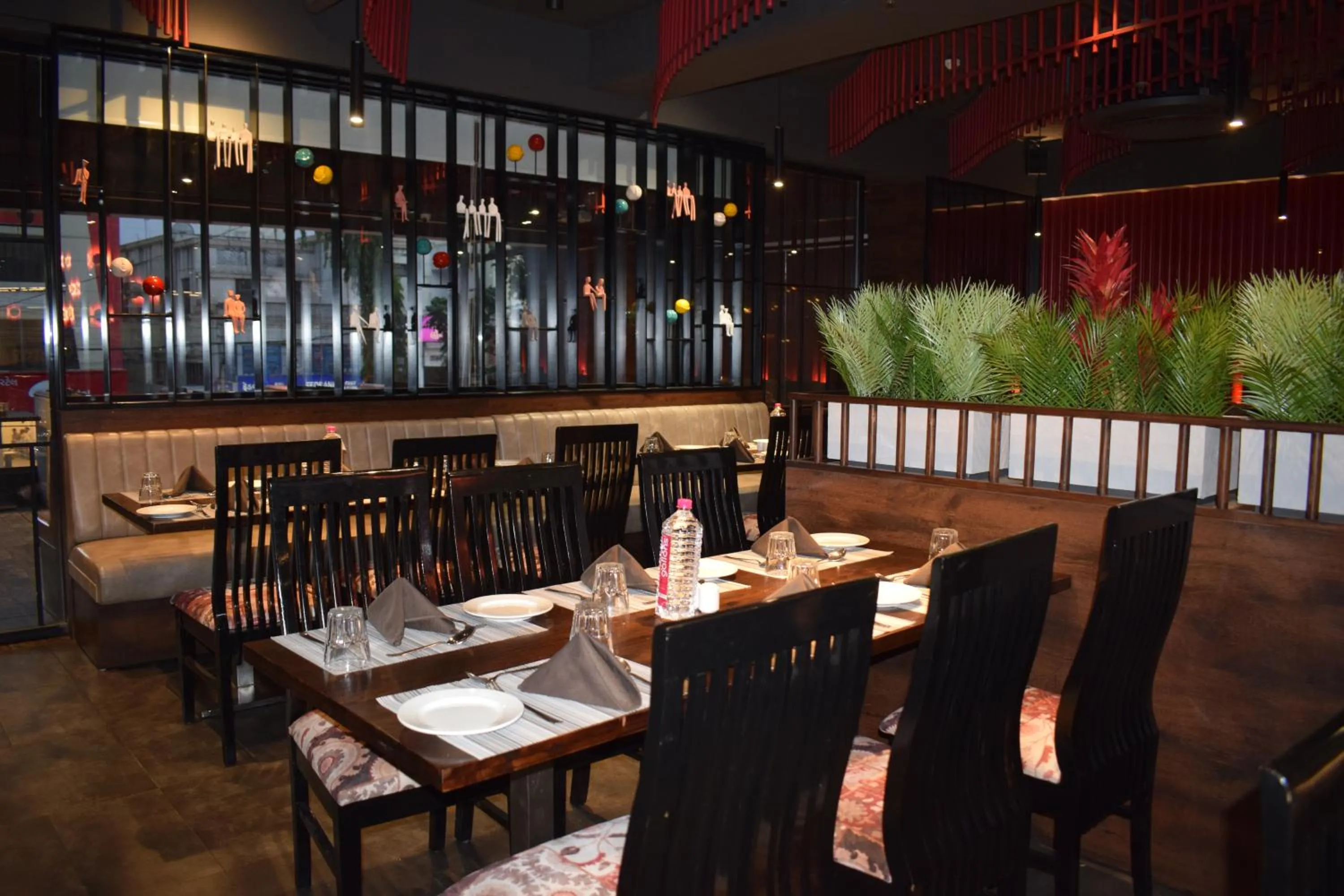 Restaurant/places to eat in Hotel Virgo Sumeru