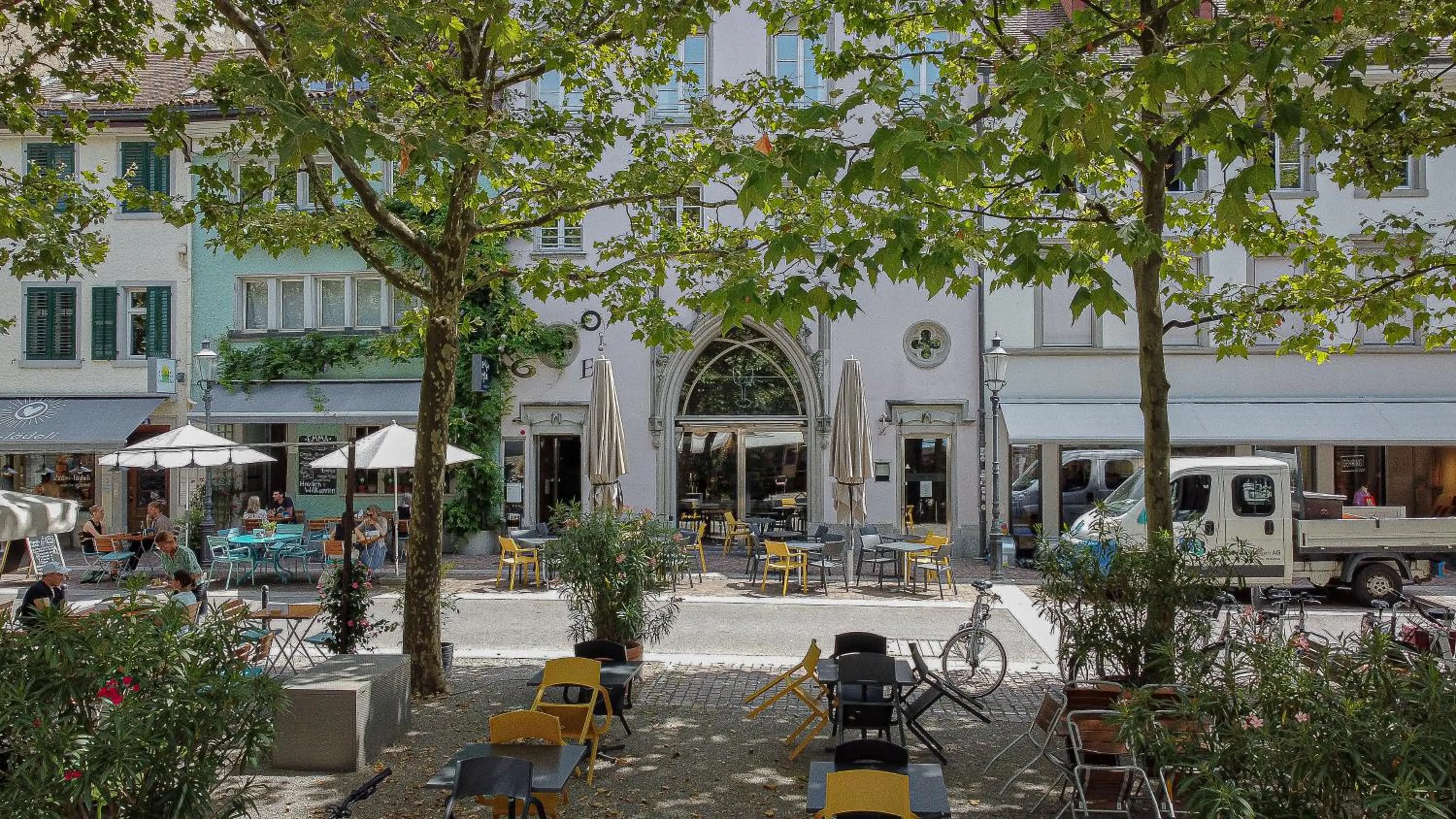 Property building in Hotel Loge