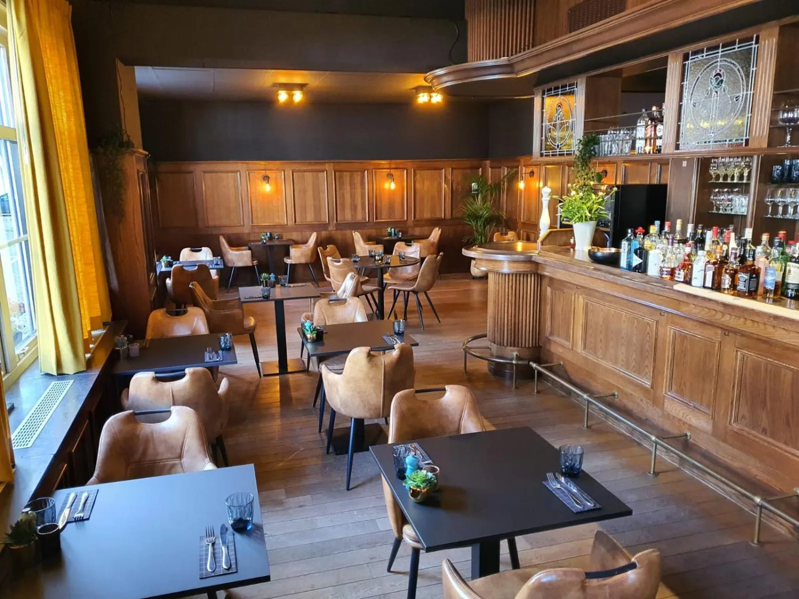 Food and drinks in Hotel Maurice