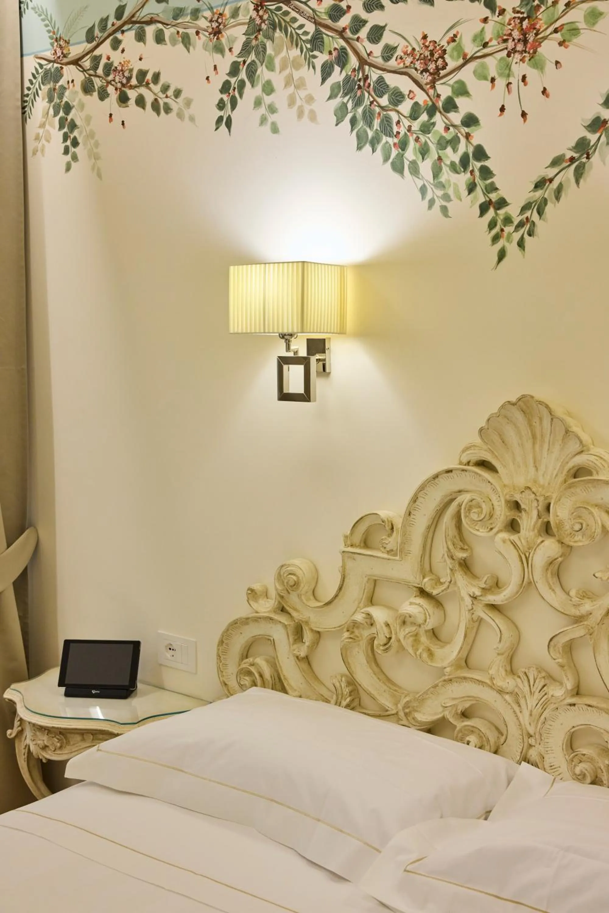 Bed in Hotel Art Atelier - Place of Charme