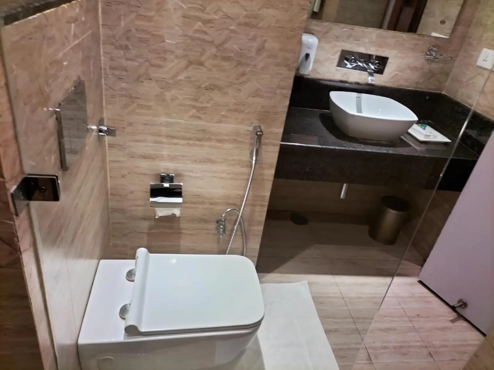 Bathroom in Cardinal Ambica