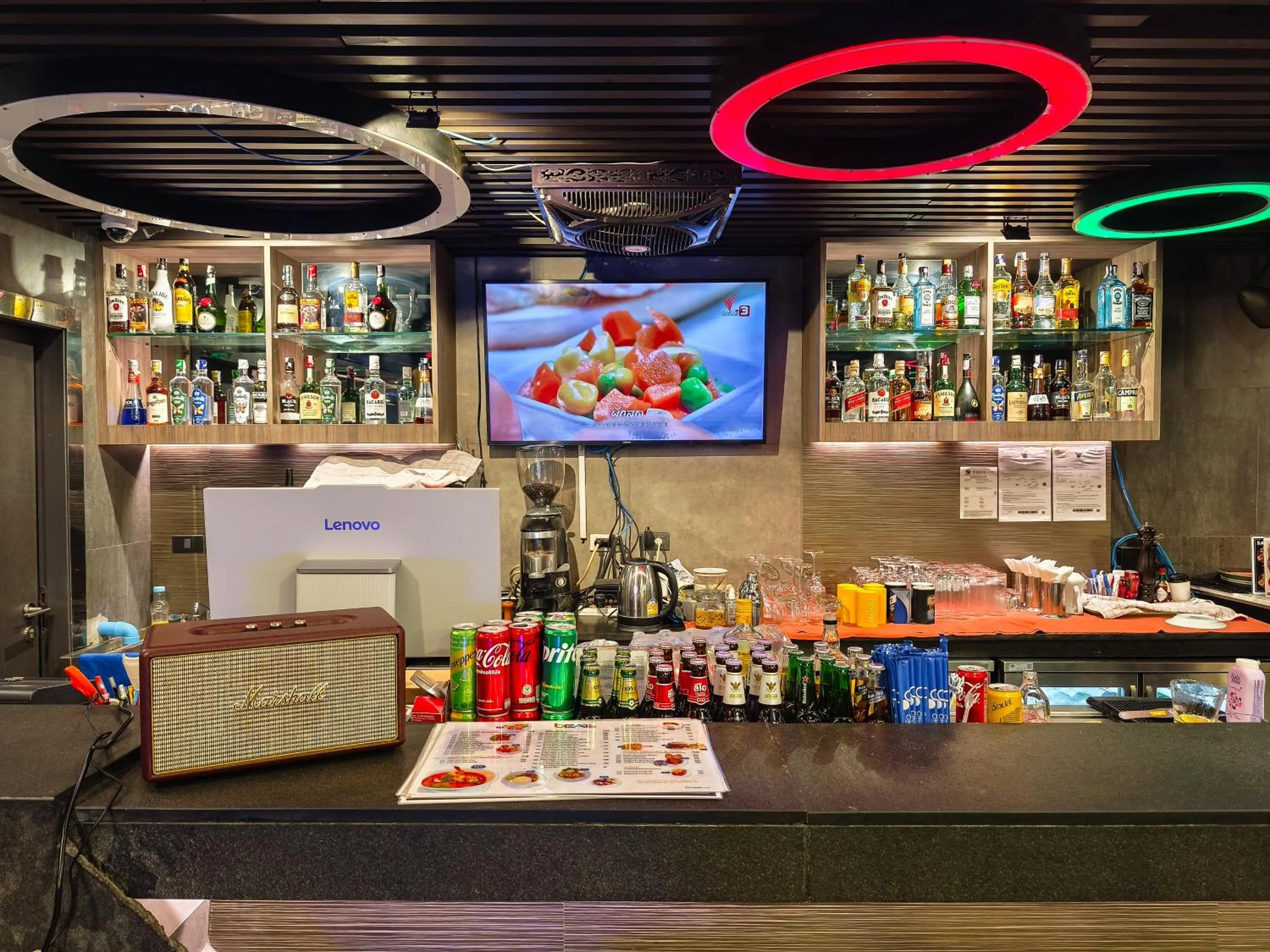 Lounge or bar in Citrus Suites Sukhumvit 6 by Compass Hospitality