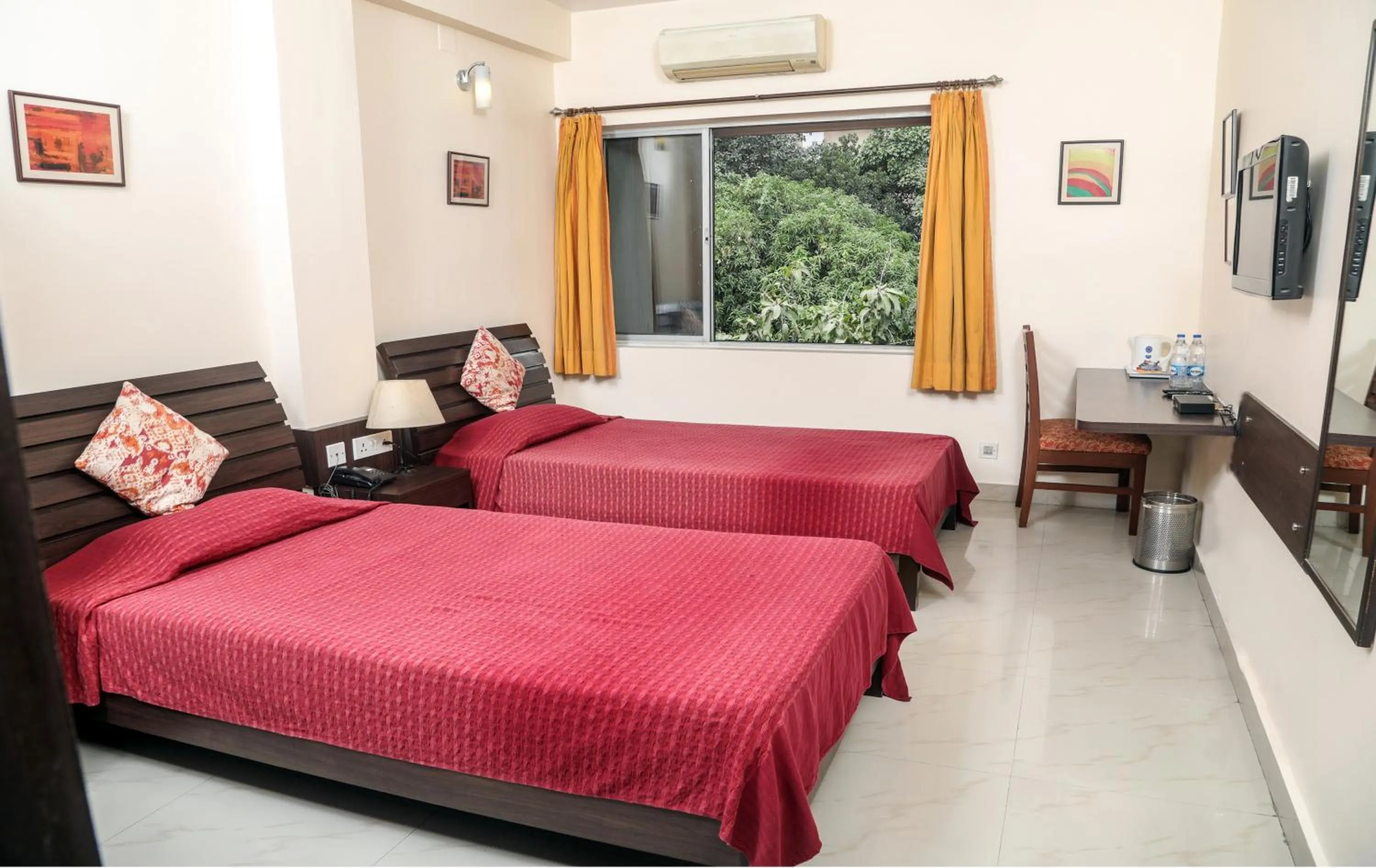 Bedroom, Bed in Red Arrow Residency