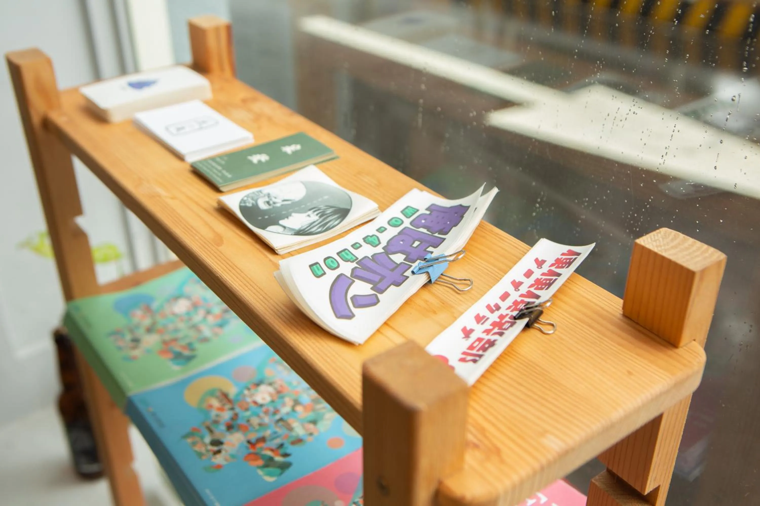 Corner Hostel & Cafe