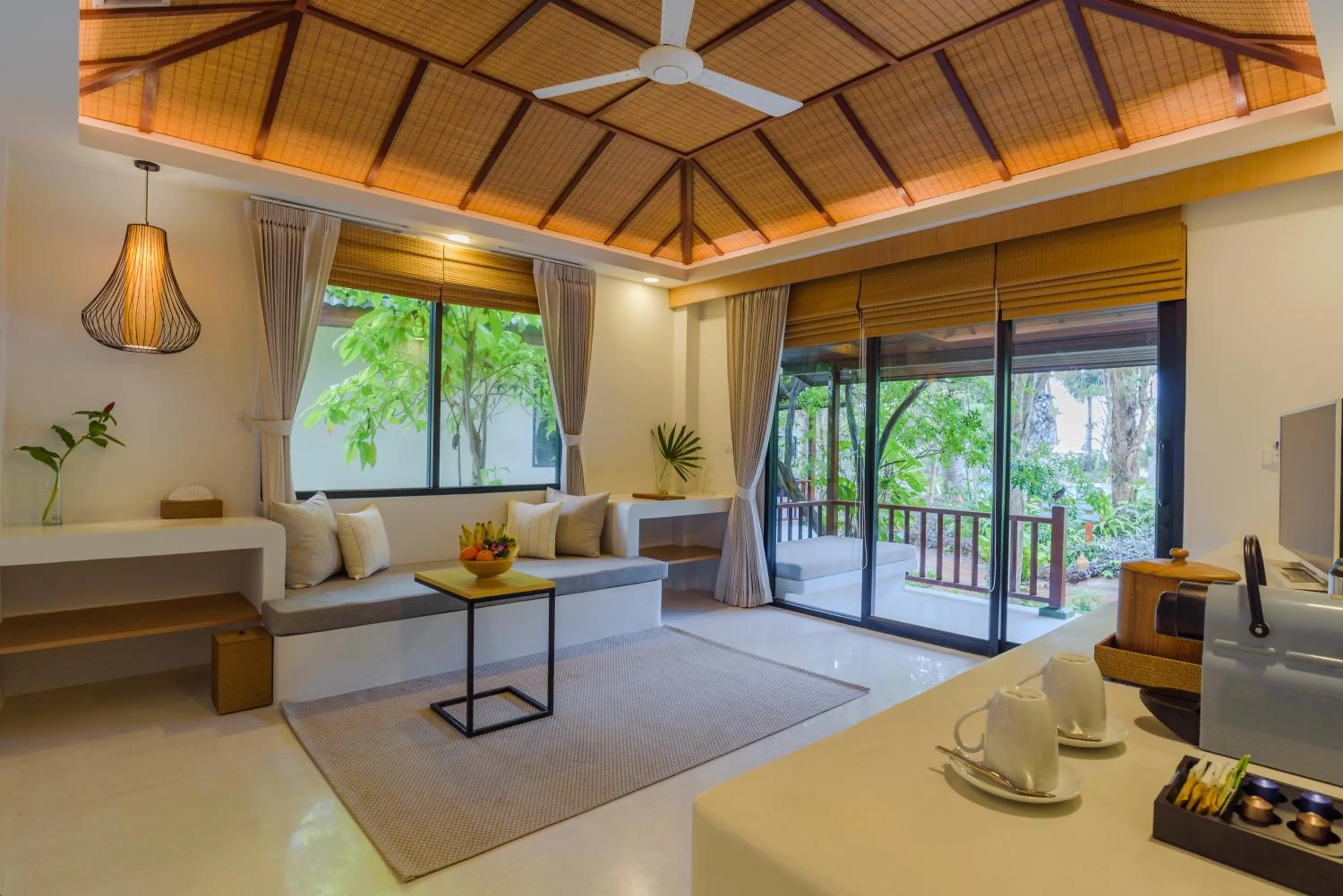 Living room in Paradise Beach Resort, Koh Samui - SHA Extra Plus