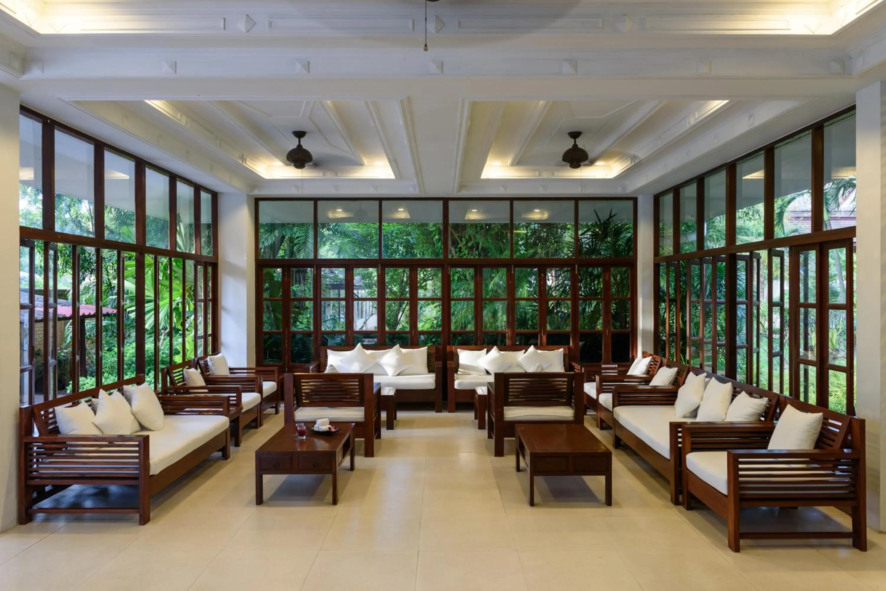 Lobby or reception in Paradise Beach Resort, Koh Samui - SHA Extra Plus