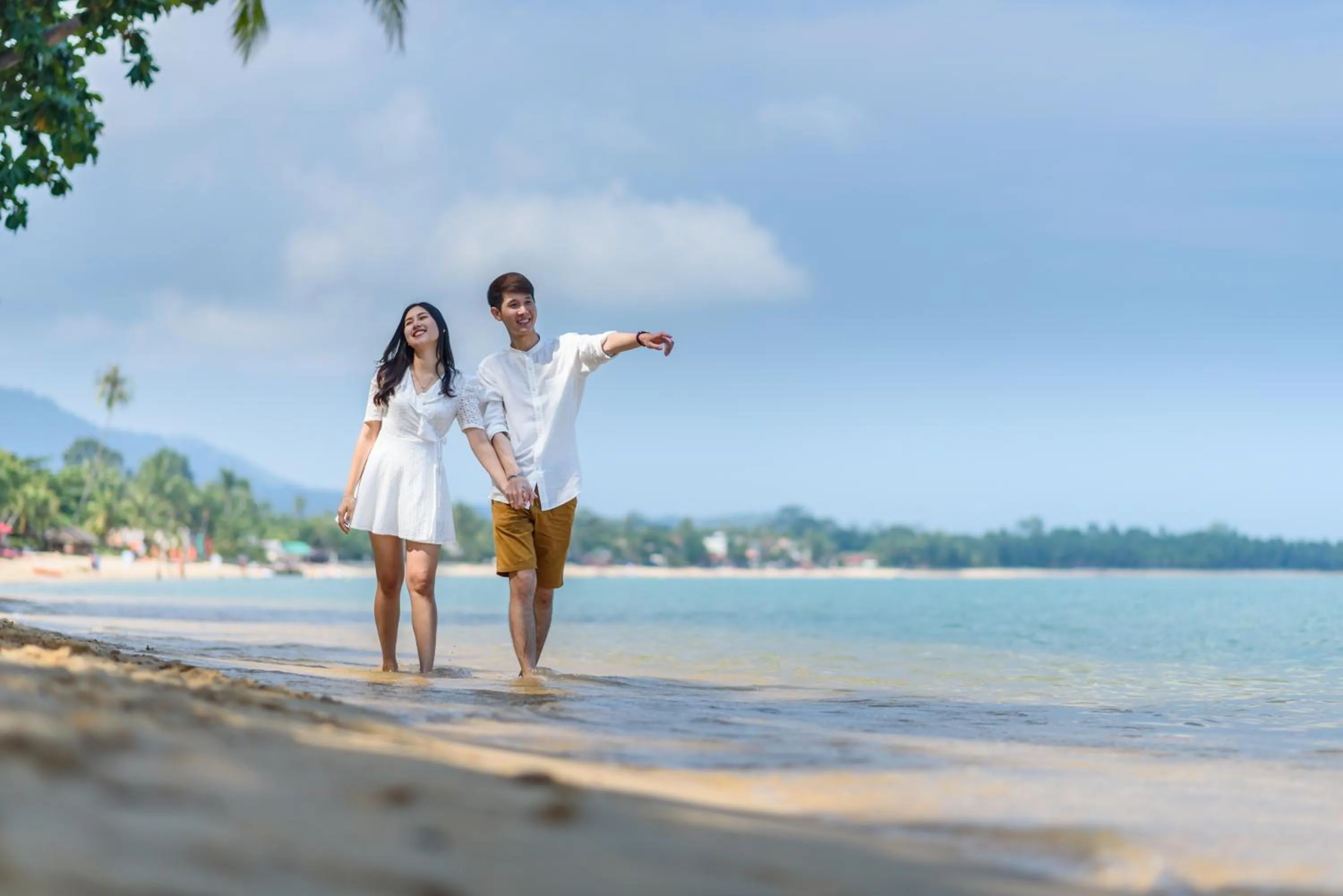 People in Paradise Beach Resort, Koh Samui - SHA Extra Plus