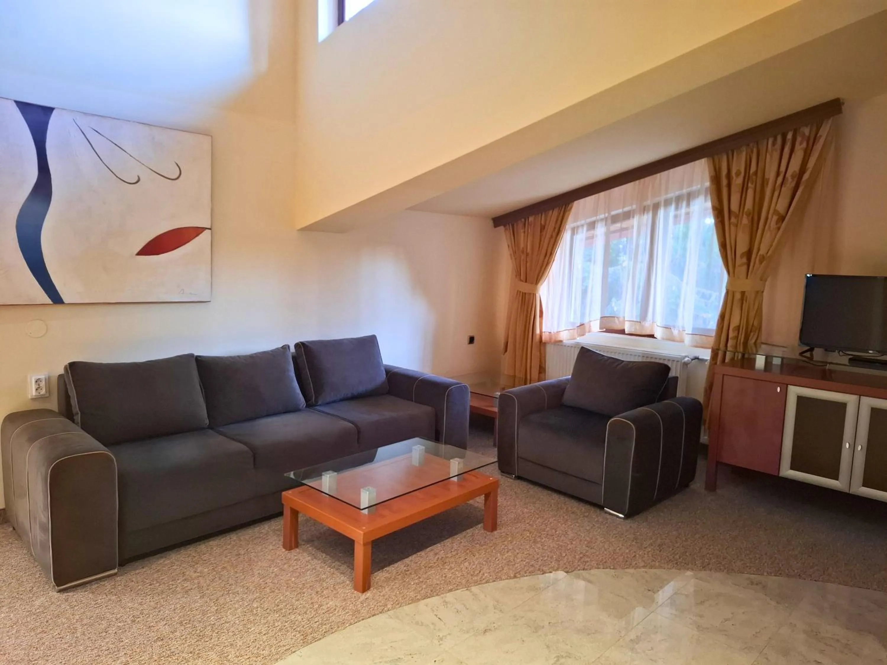 Living room in Elina Hotel