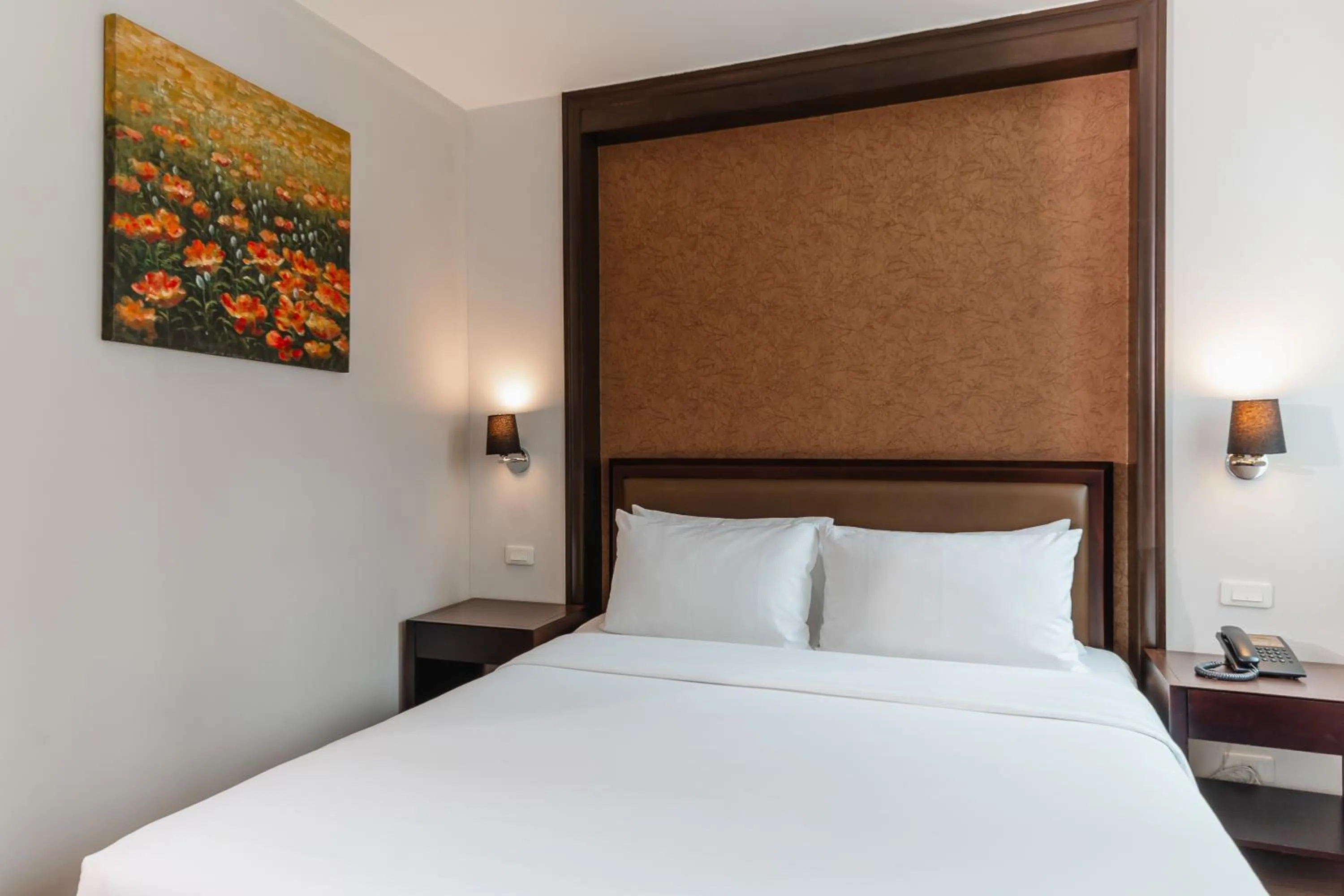 Bedroom, Bed in The Dawin Hotel