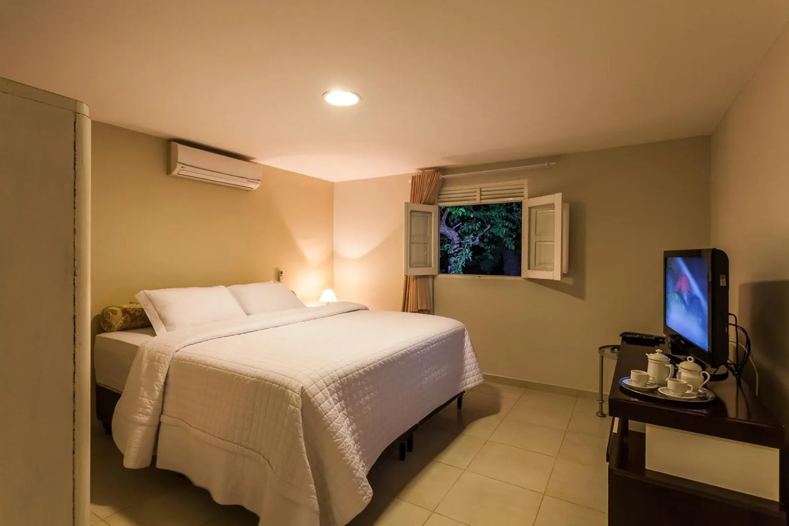 Photo of the whole room, Bed in Hotel Tavares Correia