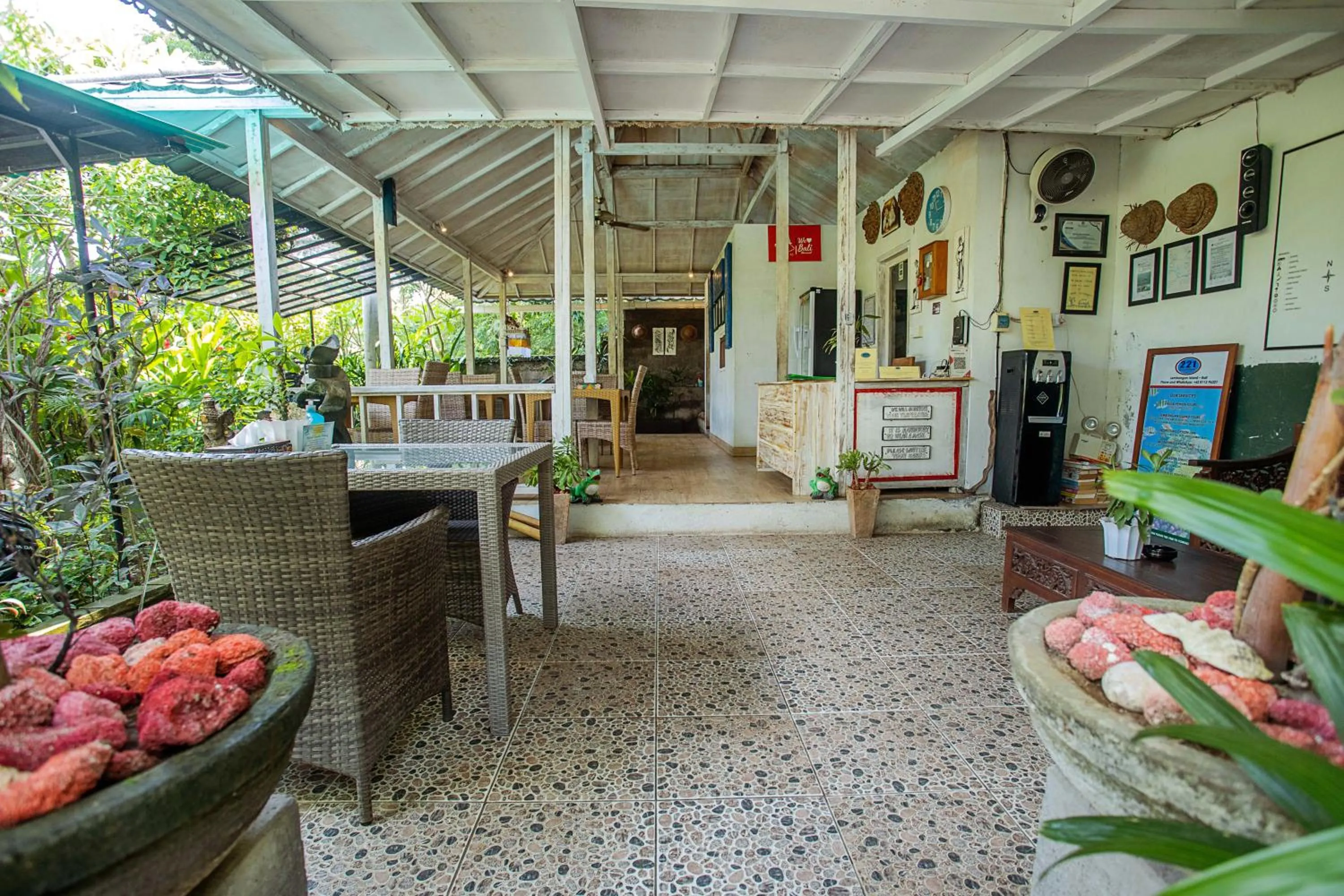 Lobby or reception in 221 Garden Cottages
