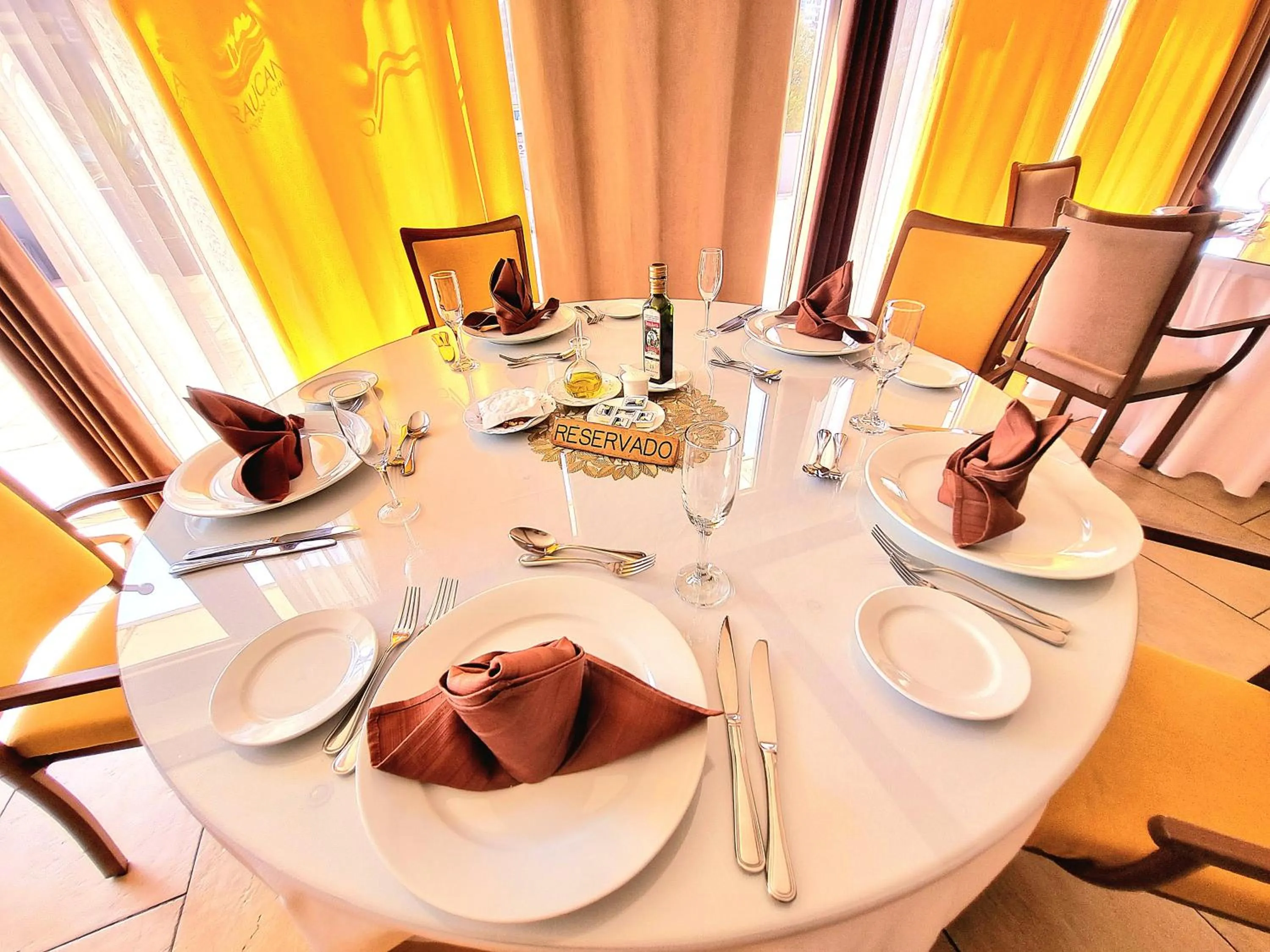 Restaurant/places to eat in Hotel El Araucano