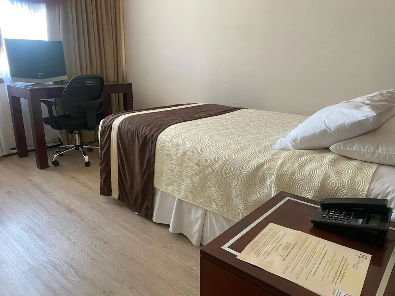 Bed in Hotel El Araucano