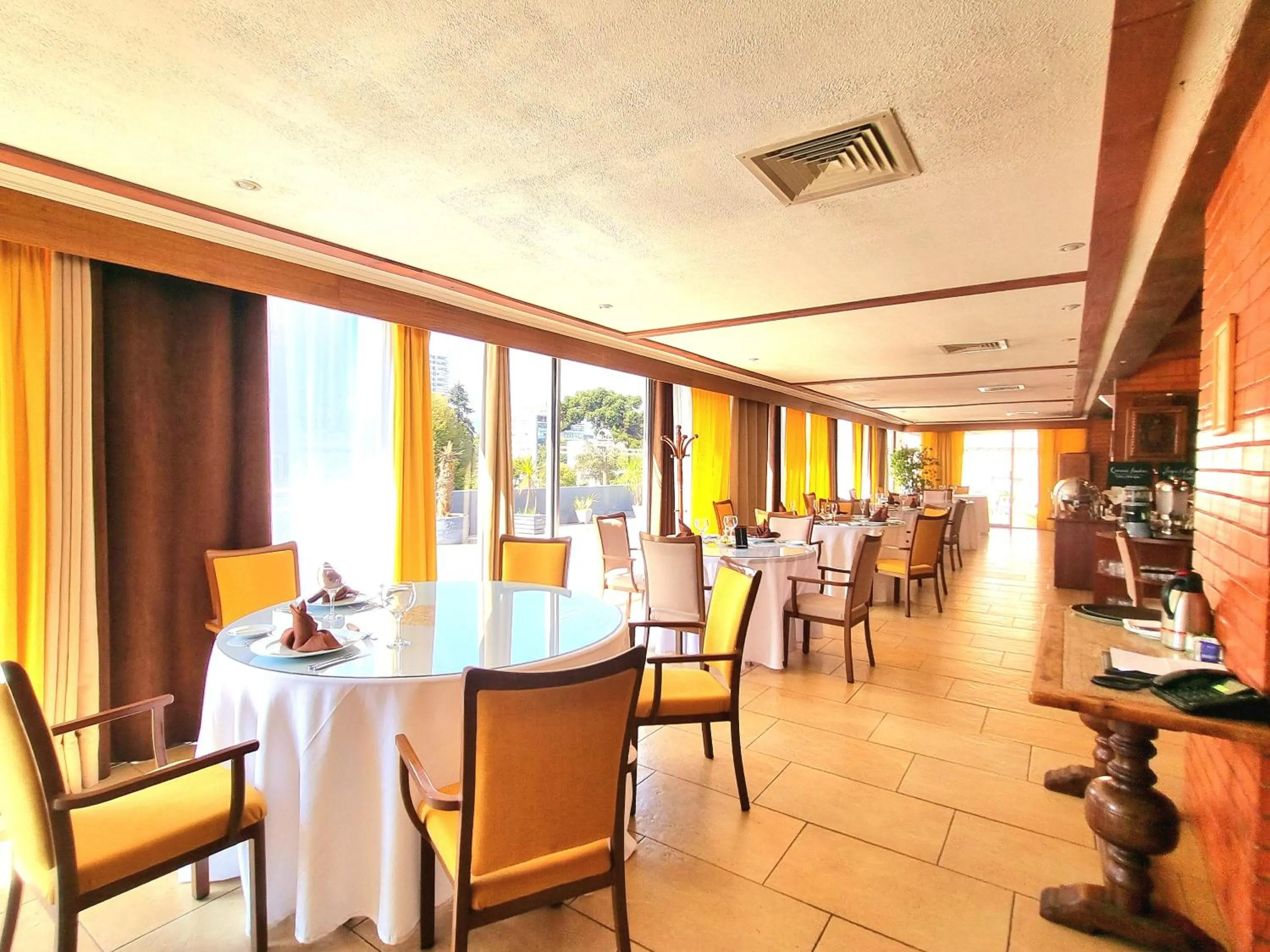 Restaurant/places to eat in Hotel El Araucano