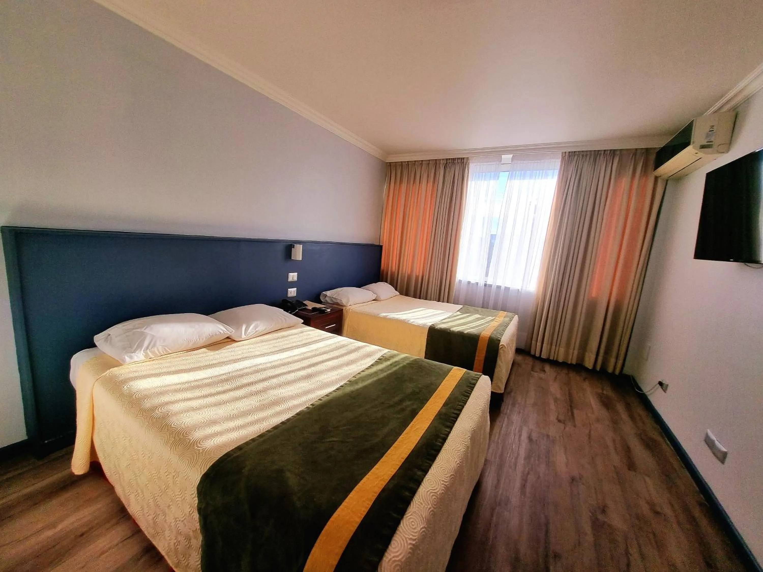 Photo of the whole room, Bed in Hotel El Araucano