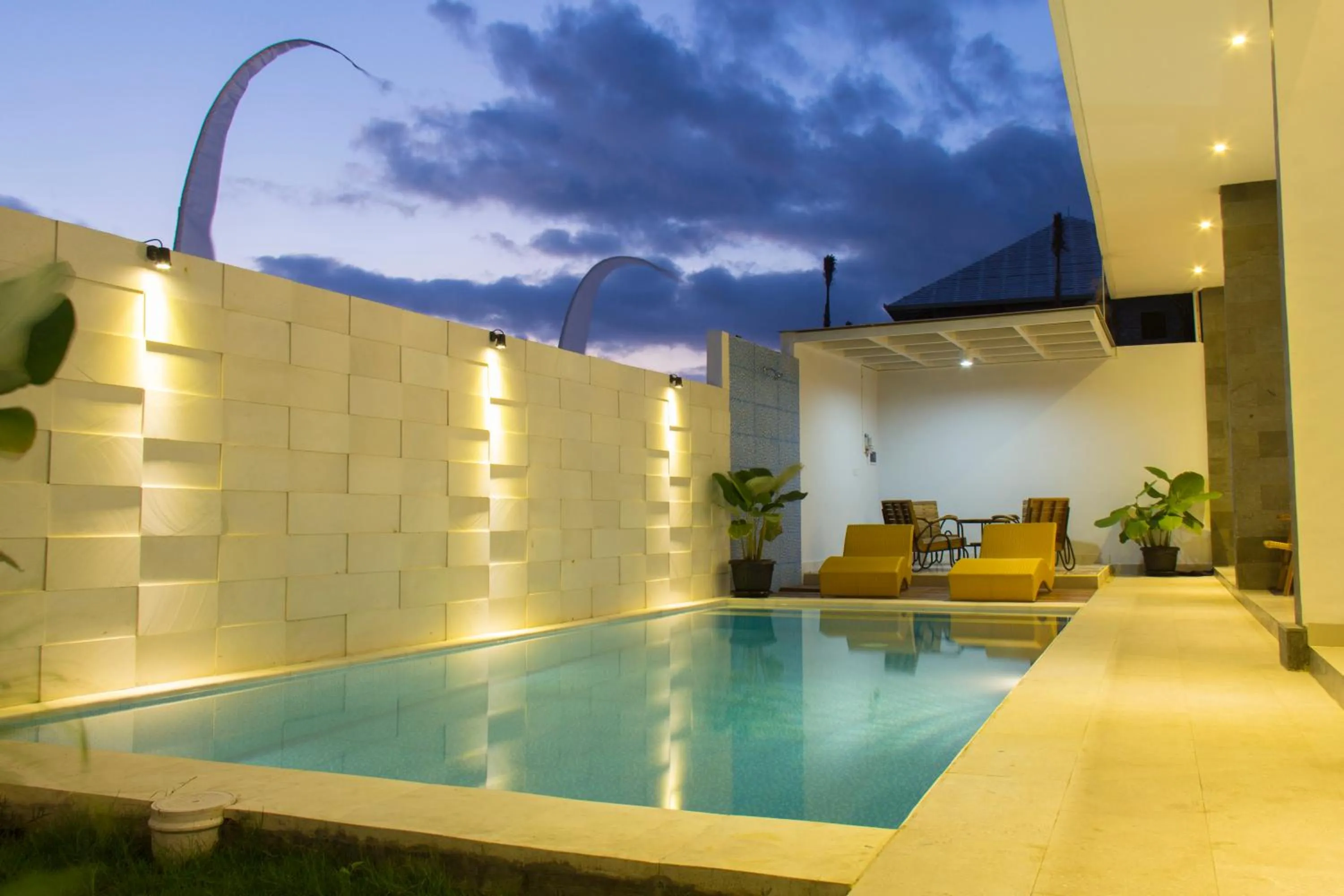 Swimming pool in Kubu Kutus