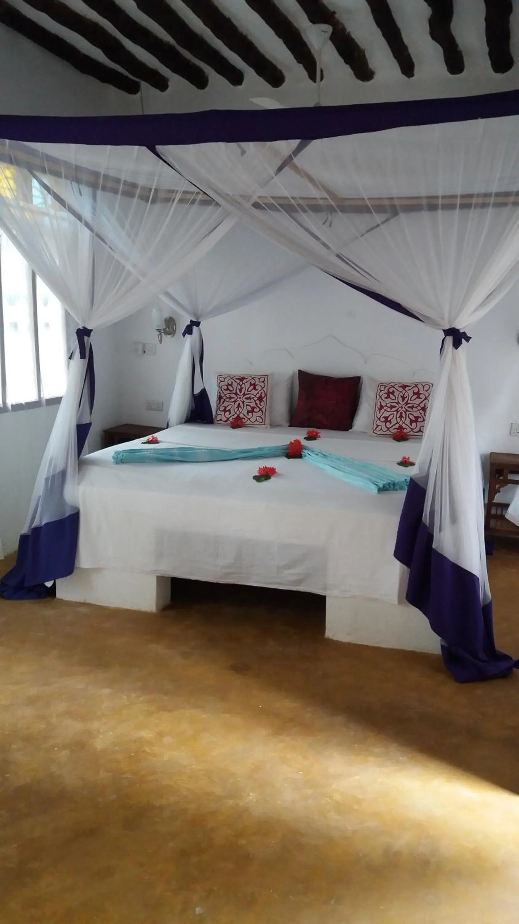 Bed in Laguna Palace Zanzibar