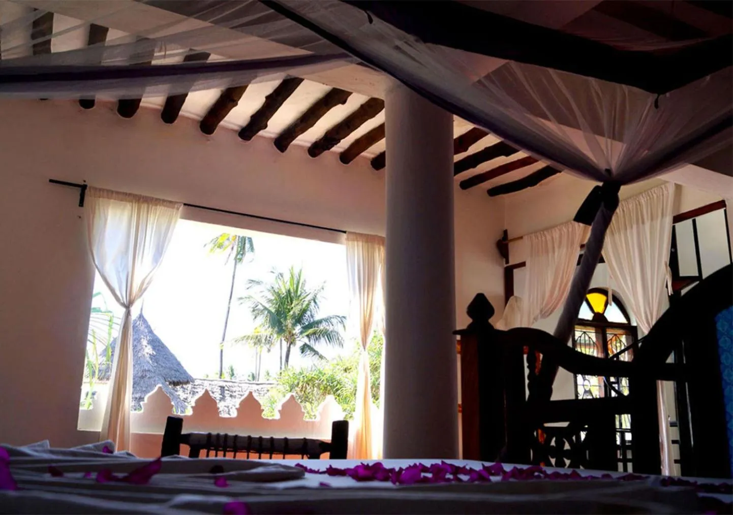 Garden view in Laguna Palace Zanzibar