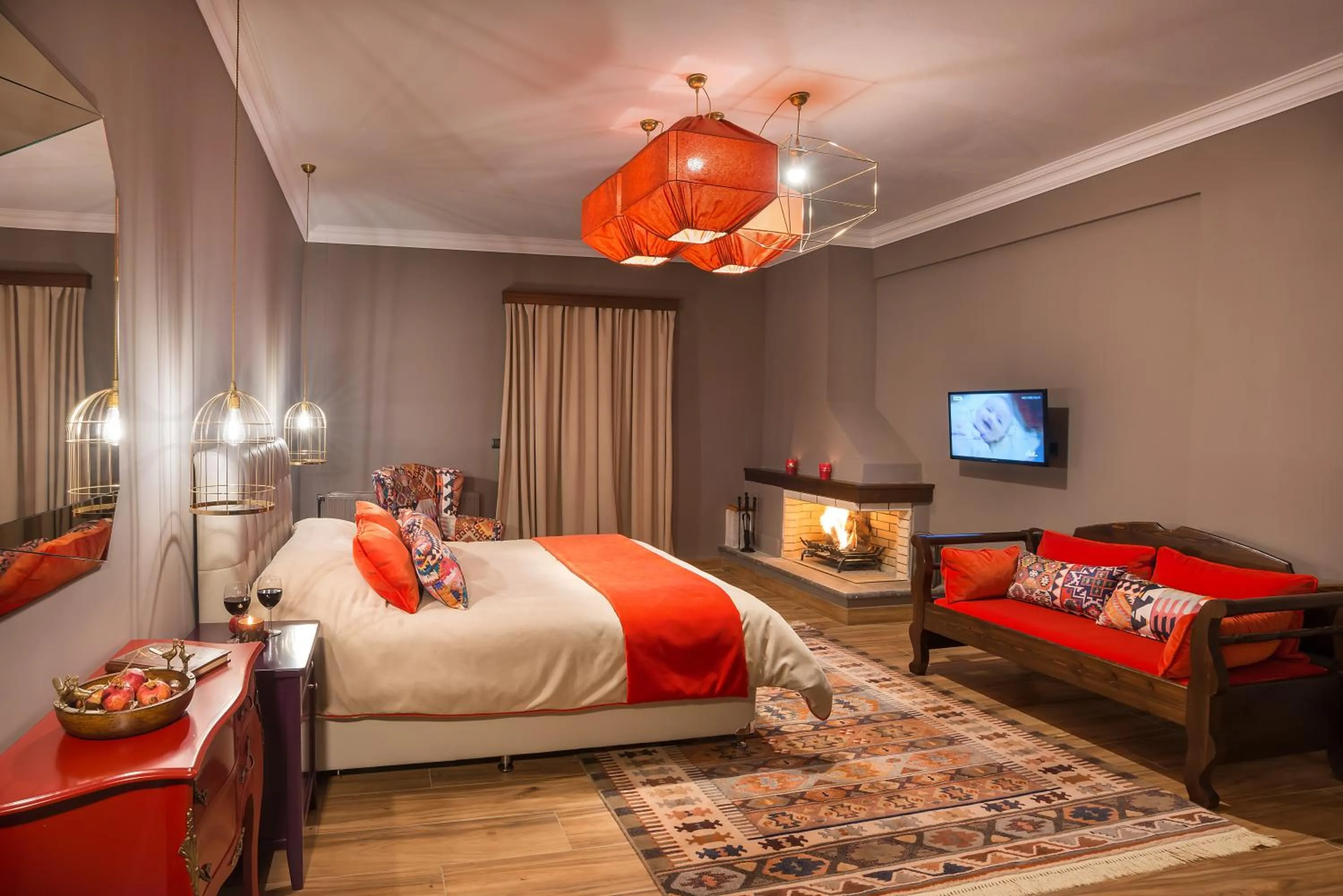 Photo of the whole room, Bed in Ef Zin Hotel Arachova