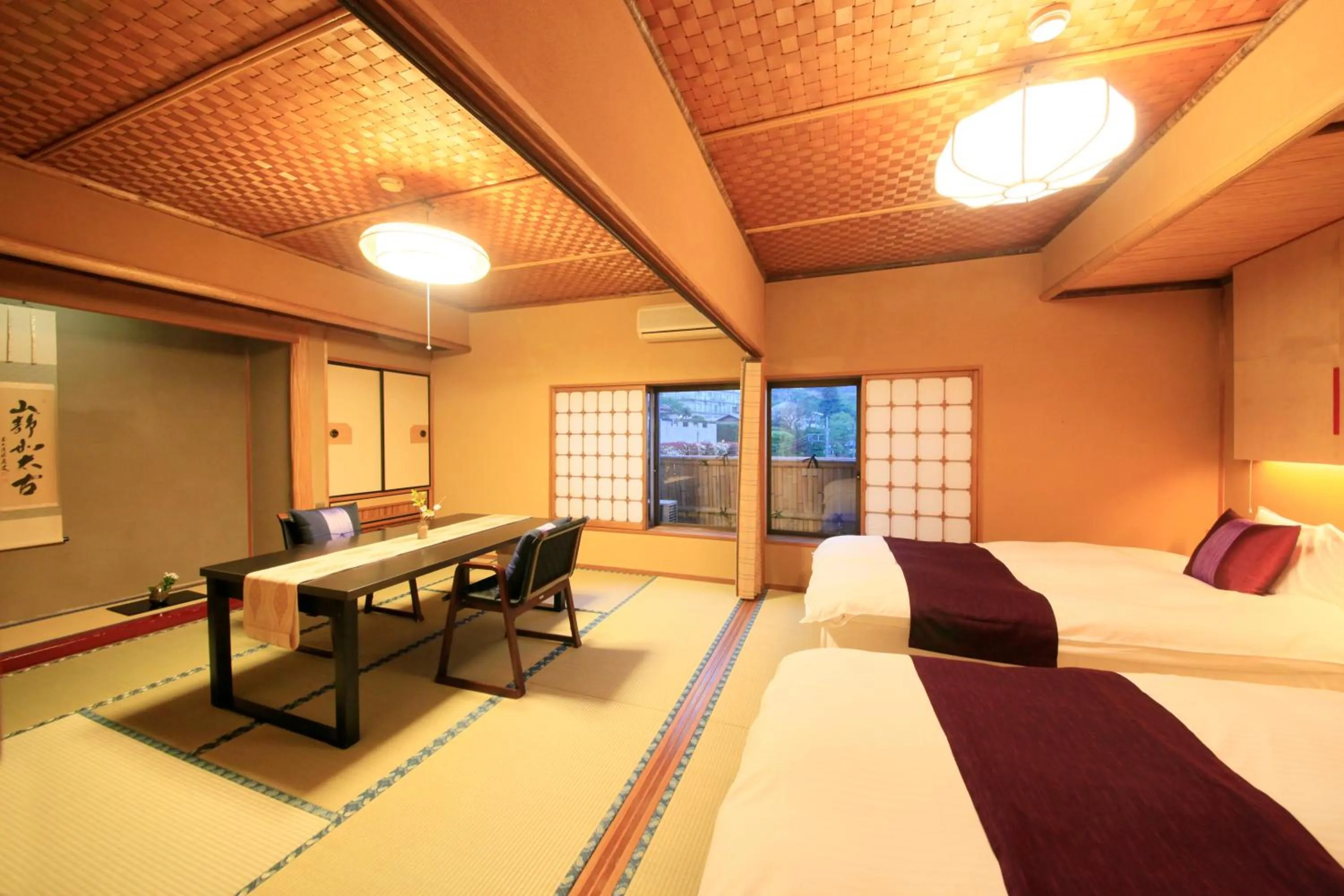 Photo of the whole room, Bed in Wakamatsu HakoneYugawara