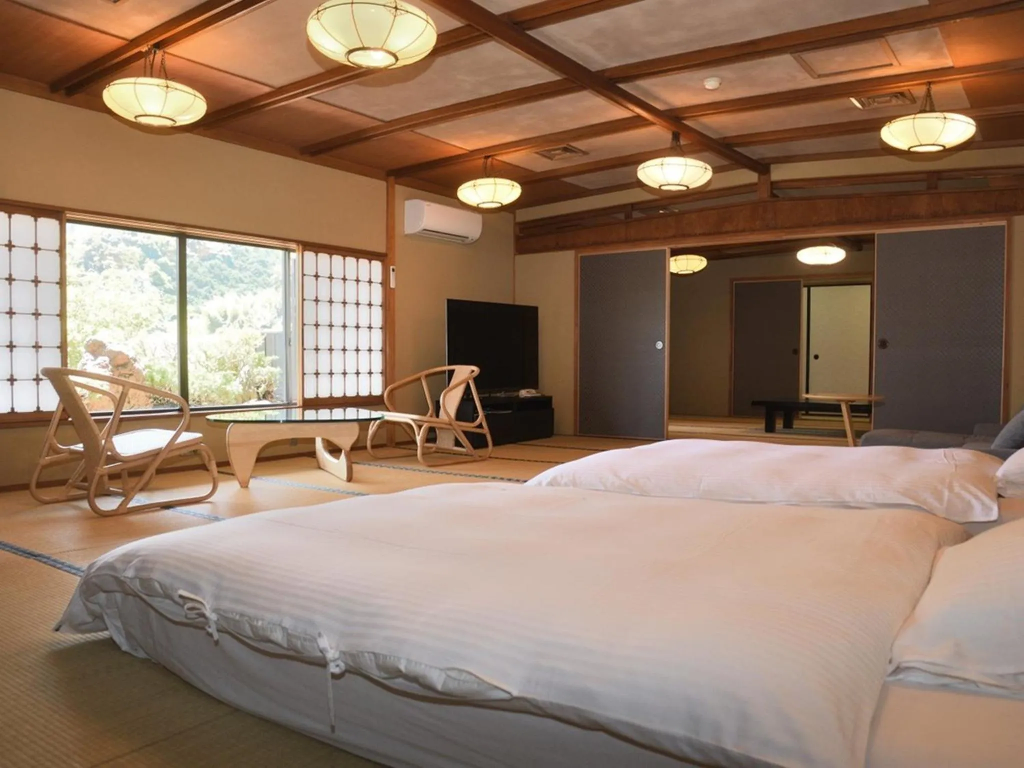 Photo of the whole room, Bed in Wakamatsu HakoneYugawara