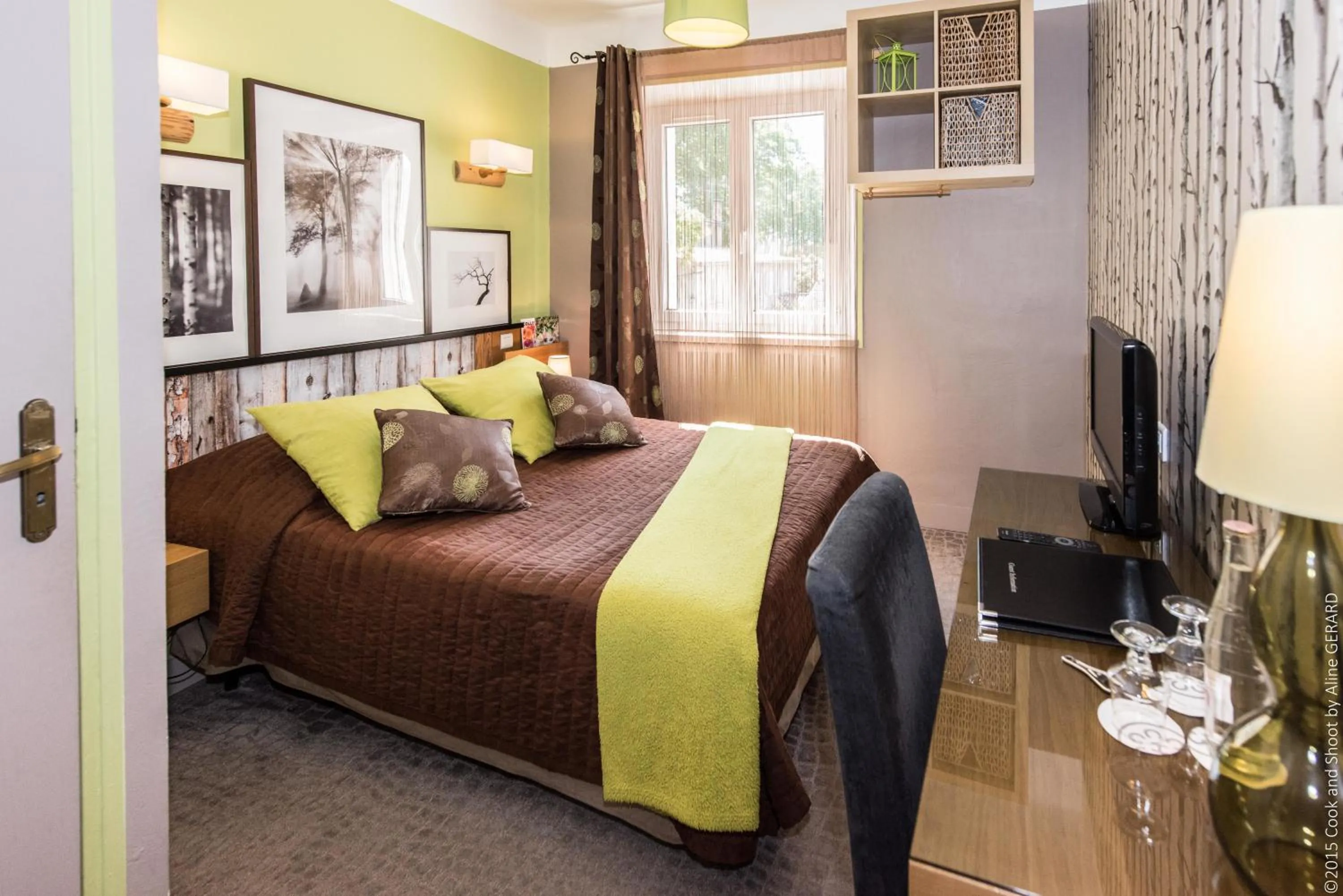 Bedroom, Bed in Logis Hôtel La Magnanerie - Côté Bistro