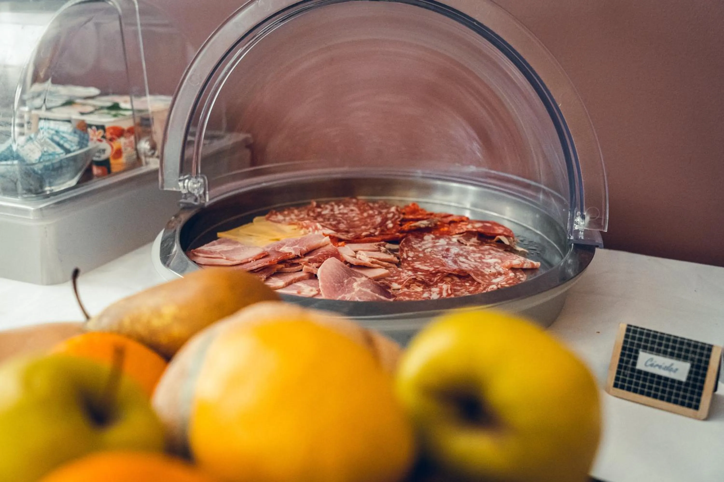 Continental breakfast in Logis Hôtel La Magnanerie - Côté Bistro