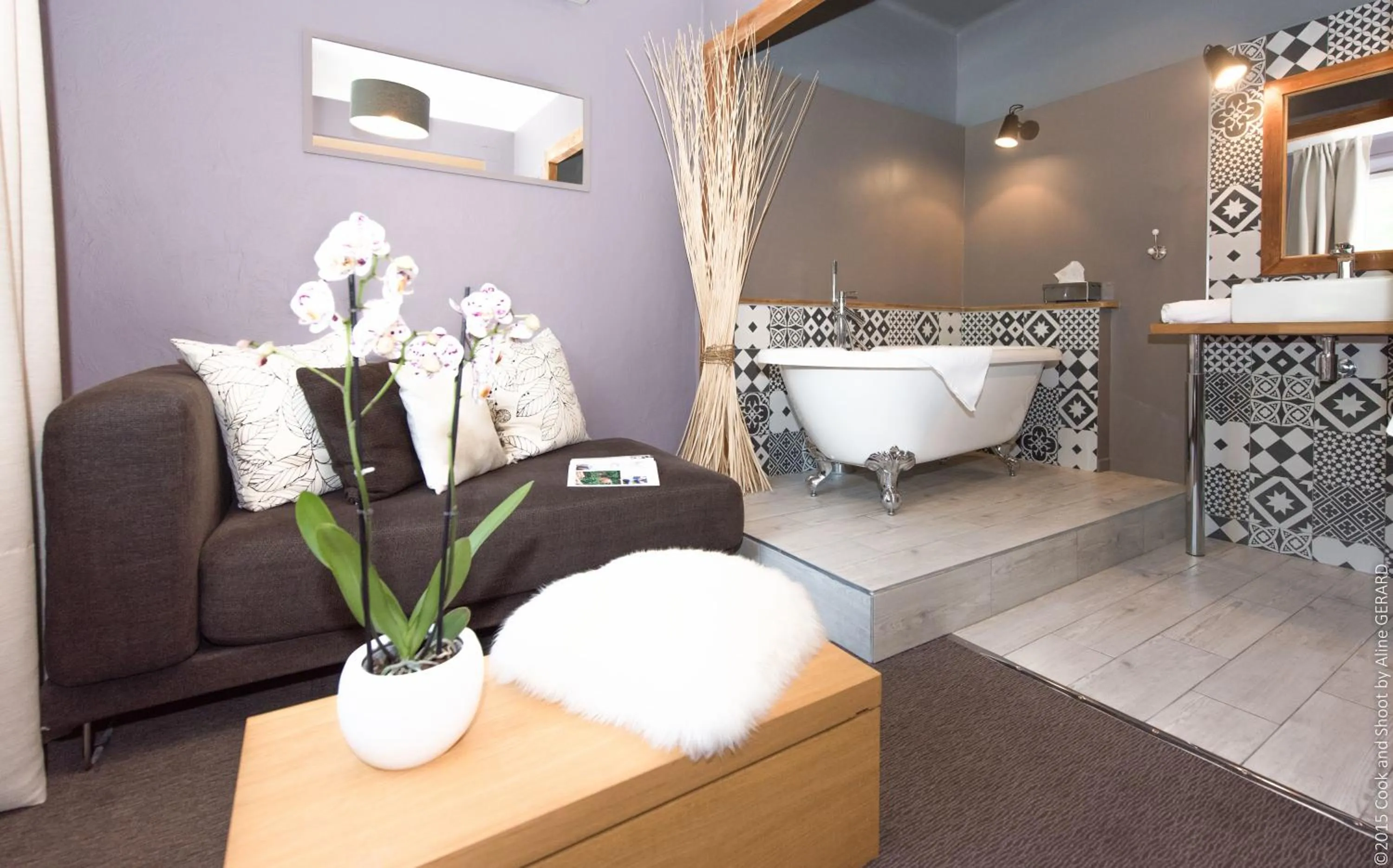 Text overlay in Logis Hôtel La Magnanerie - Côté Bistro