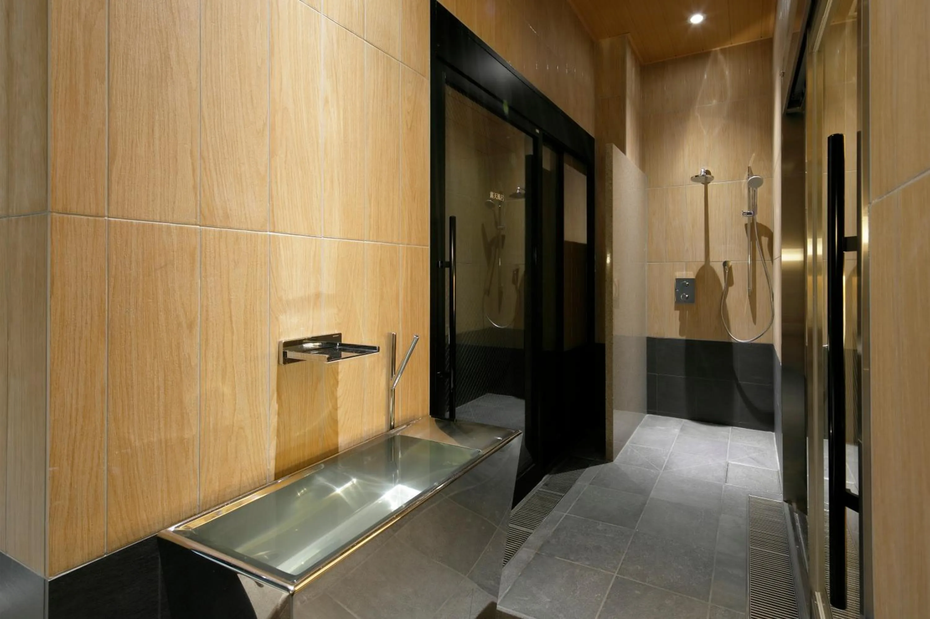 Public Bath in Candeo Hotels Tokyo Shimbashi