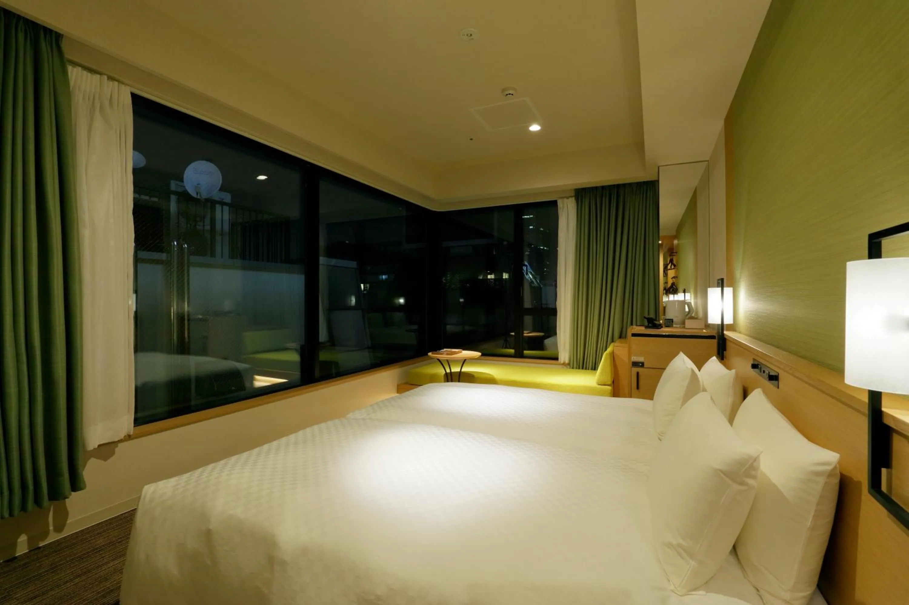 Photo of the whole room, Bed in Candeo Hotels Tokyo Shimbashi