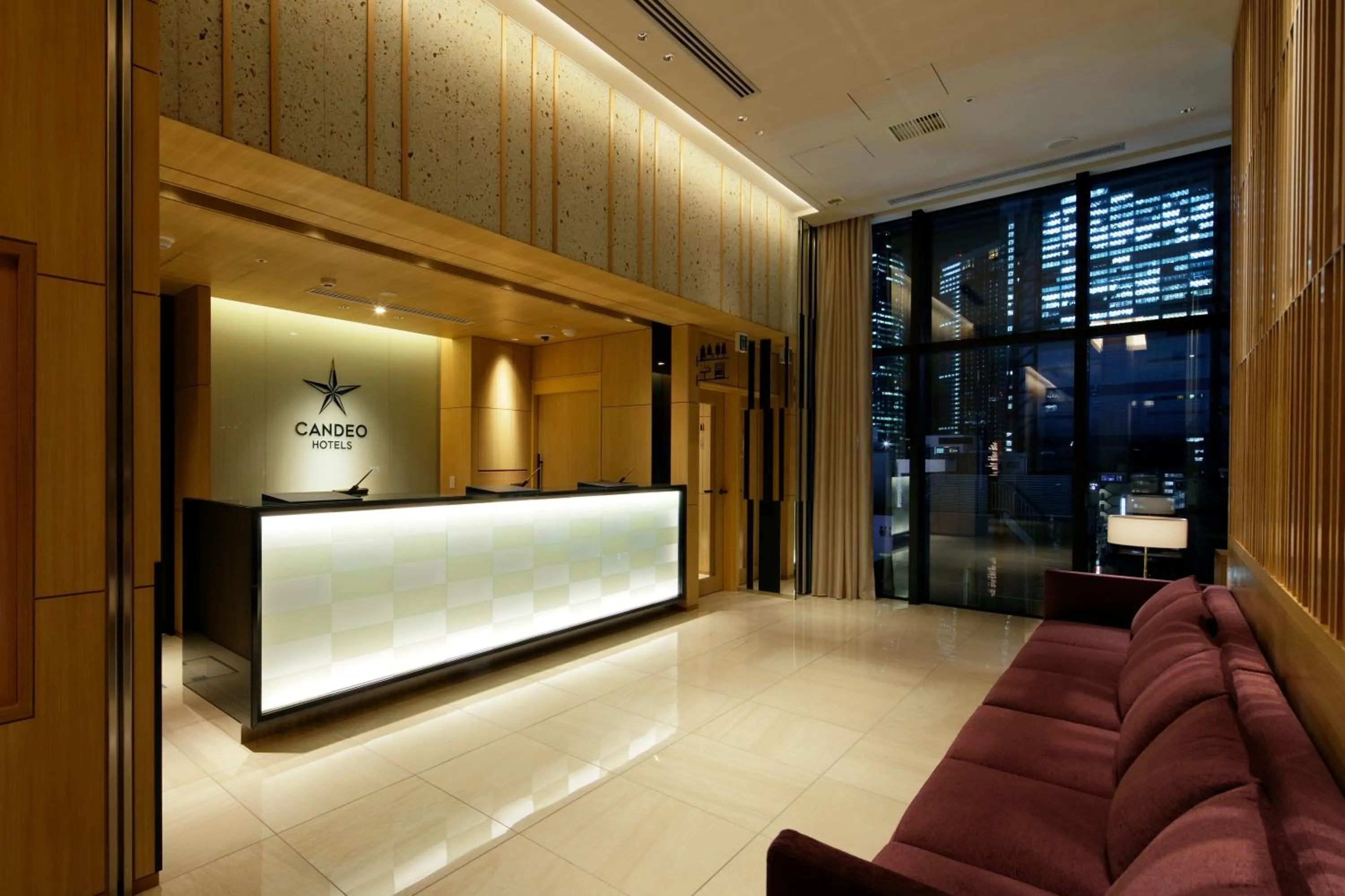 Lobby or reception in Candeo Hotels Tokyo Shimbashi