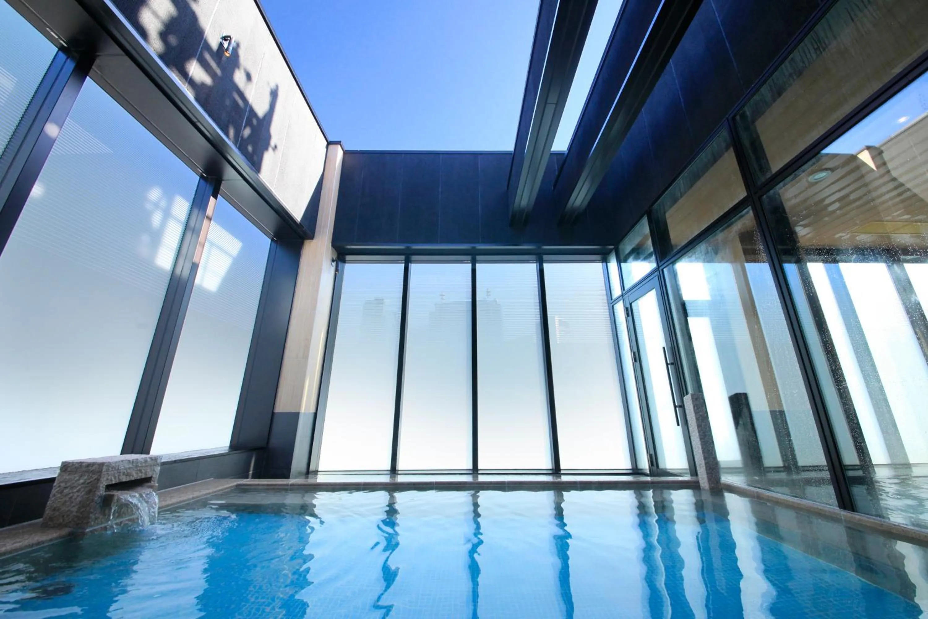 Open Air Bath in Candeo Hotels Tokyo Shimbashi