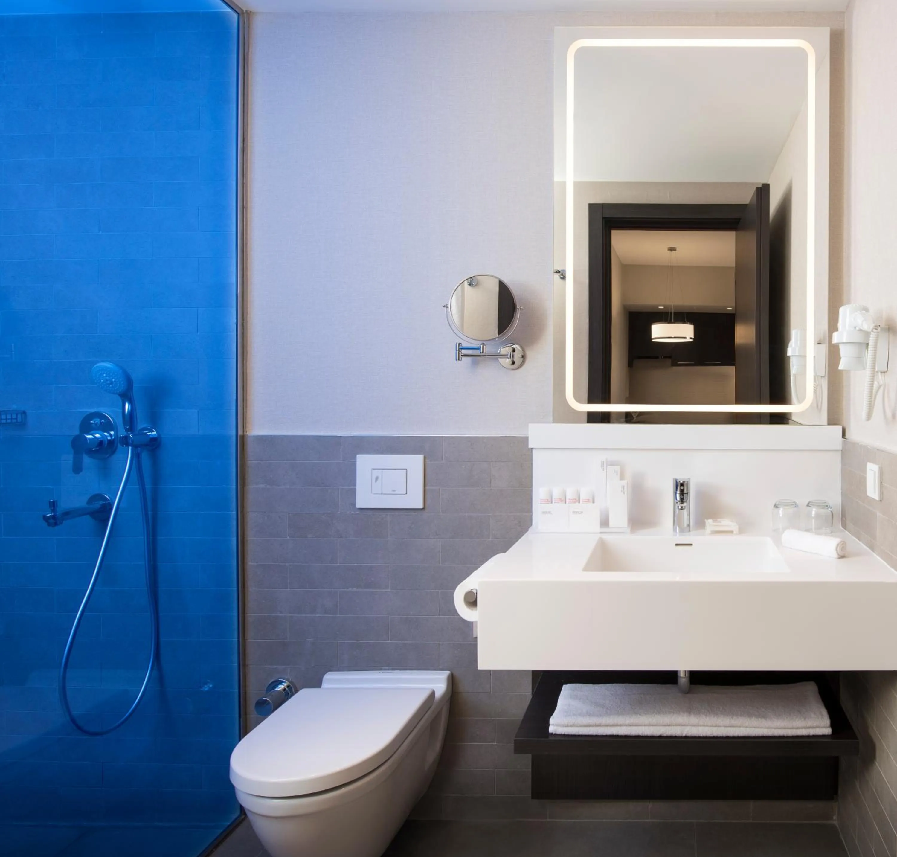 Bathroom in Park Inn by Radisson Istanbul Atasehir