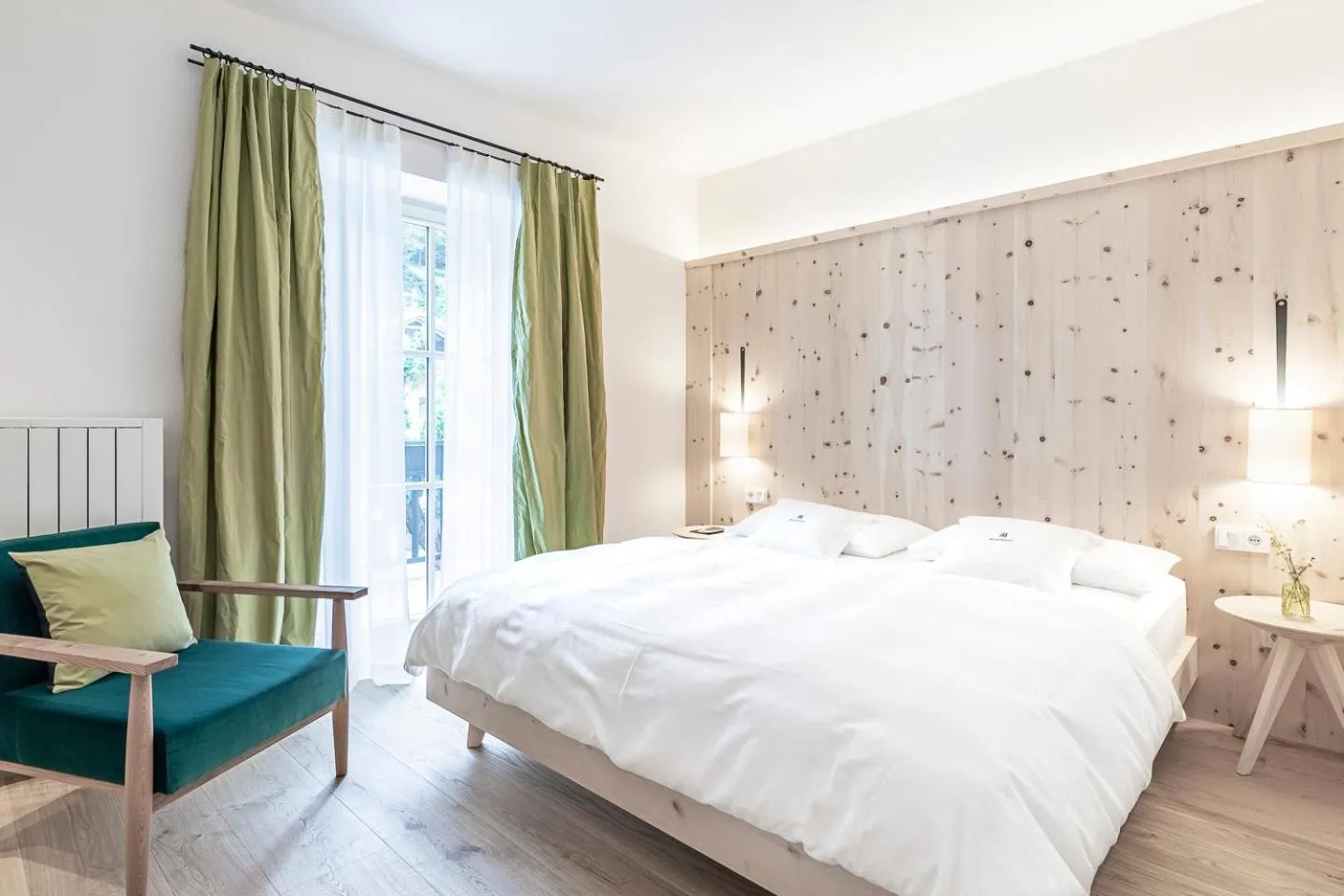 Bed in Hotel Drumlerhof