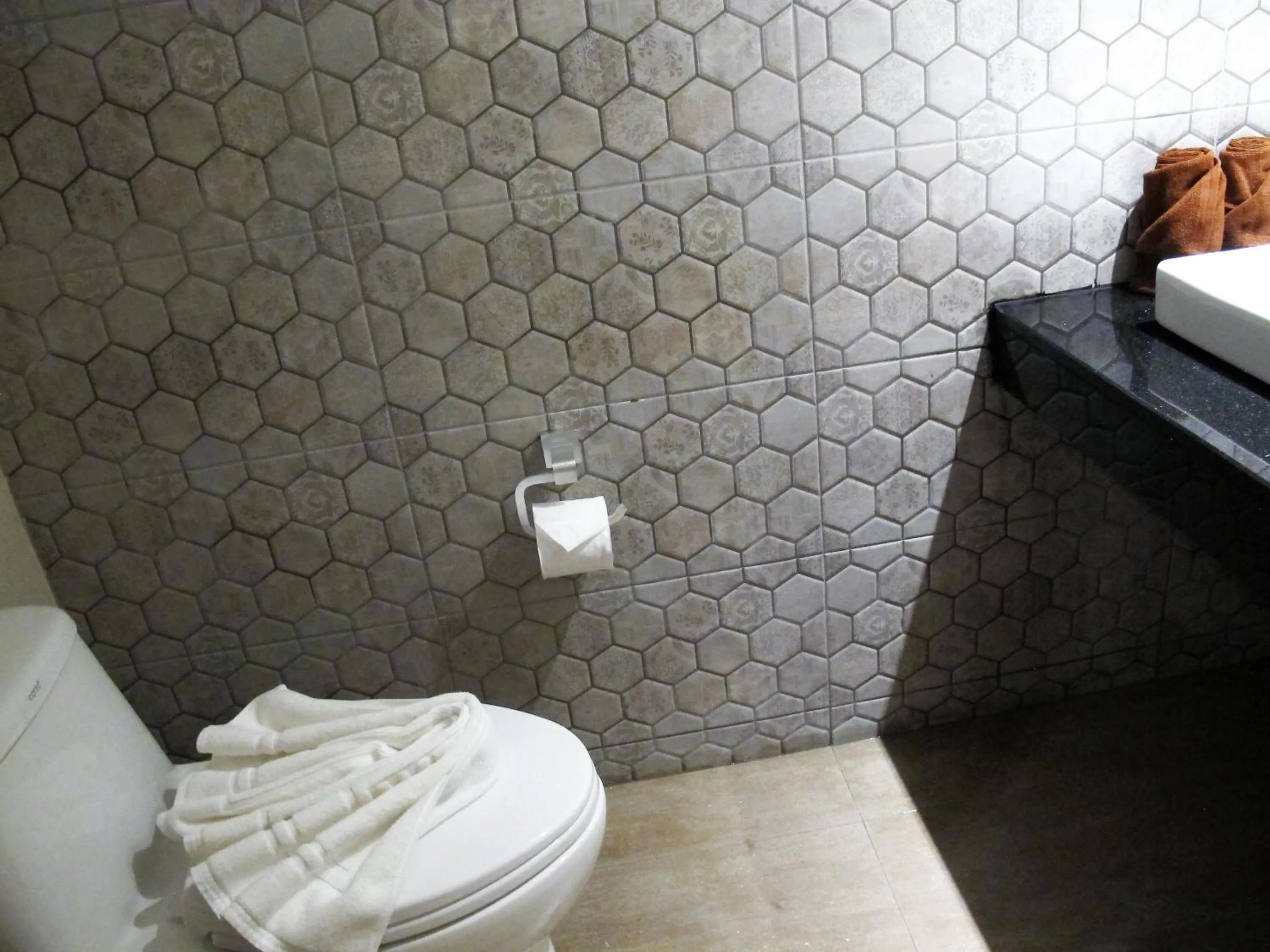 Bathroom in Suvarnabhumi Oriental Resort