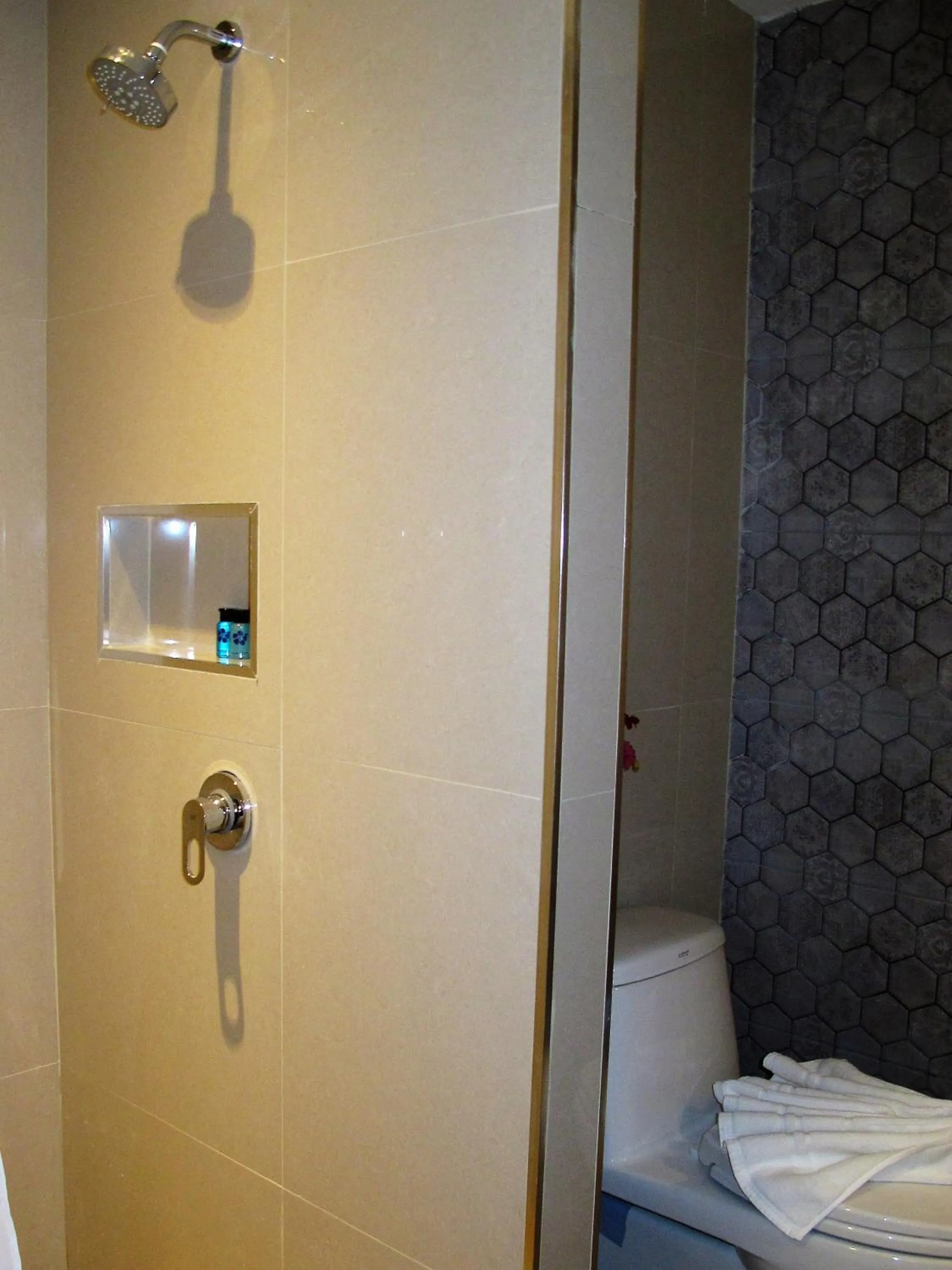 Bathroom in Suvarnabhumi Oriental Resort