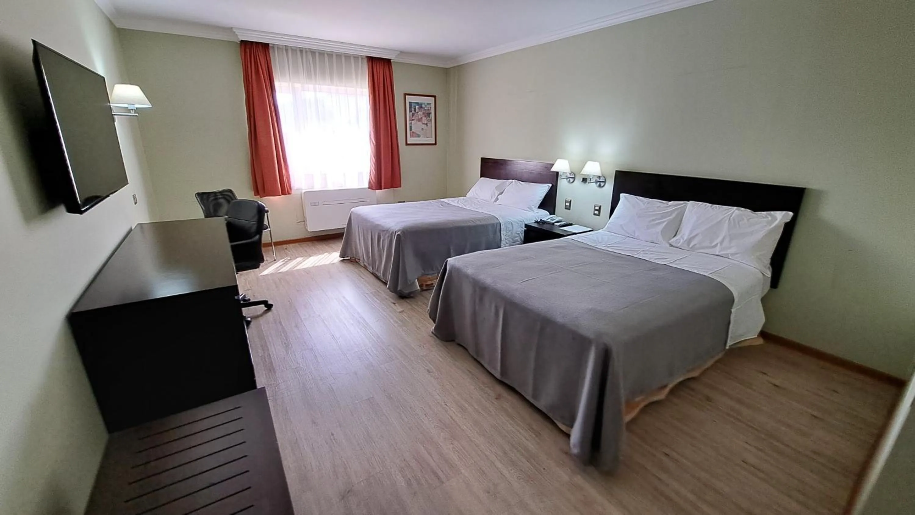 Bedroom, Bed in Hotel Diego de Almagro Copiapo