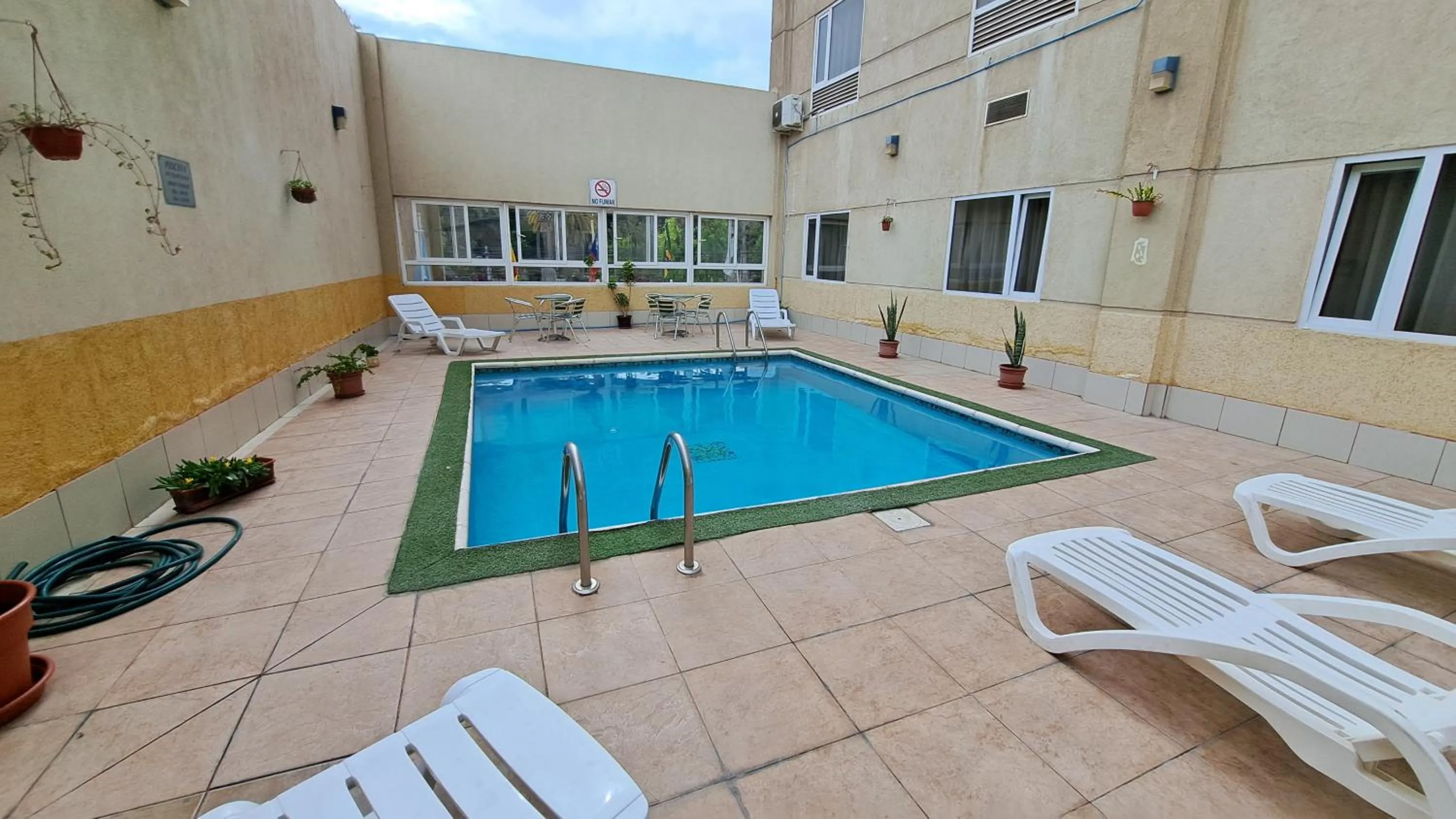 Swimming pool in Hotel Diego de Almagro Copiapo