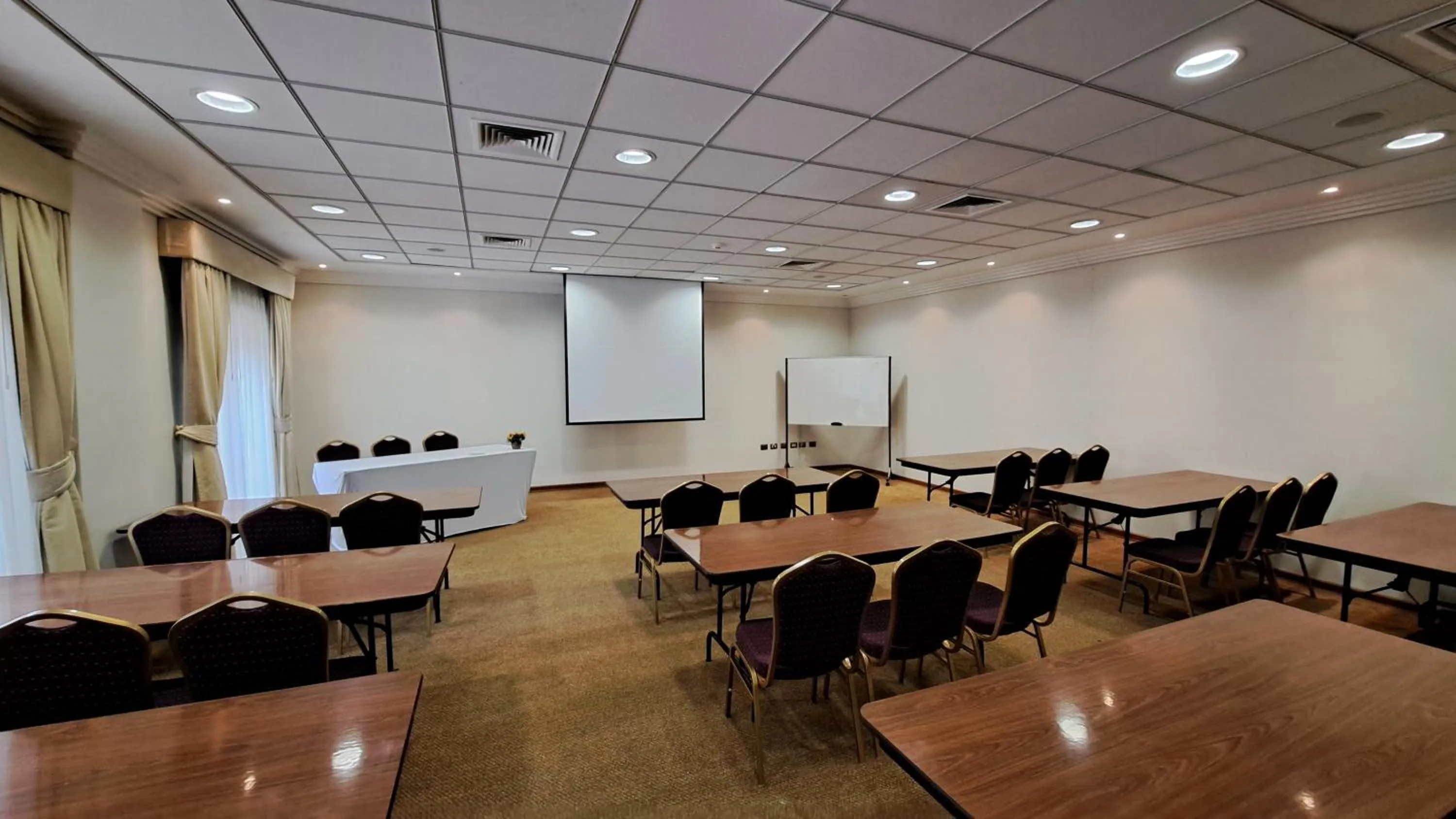 Meeting/conference room in Hotel Diego de Almagro Copiapo