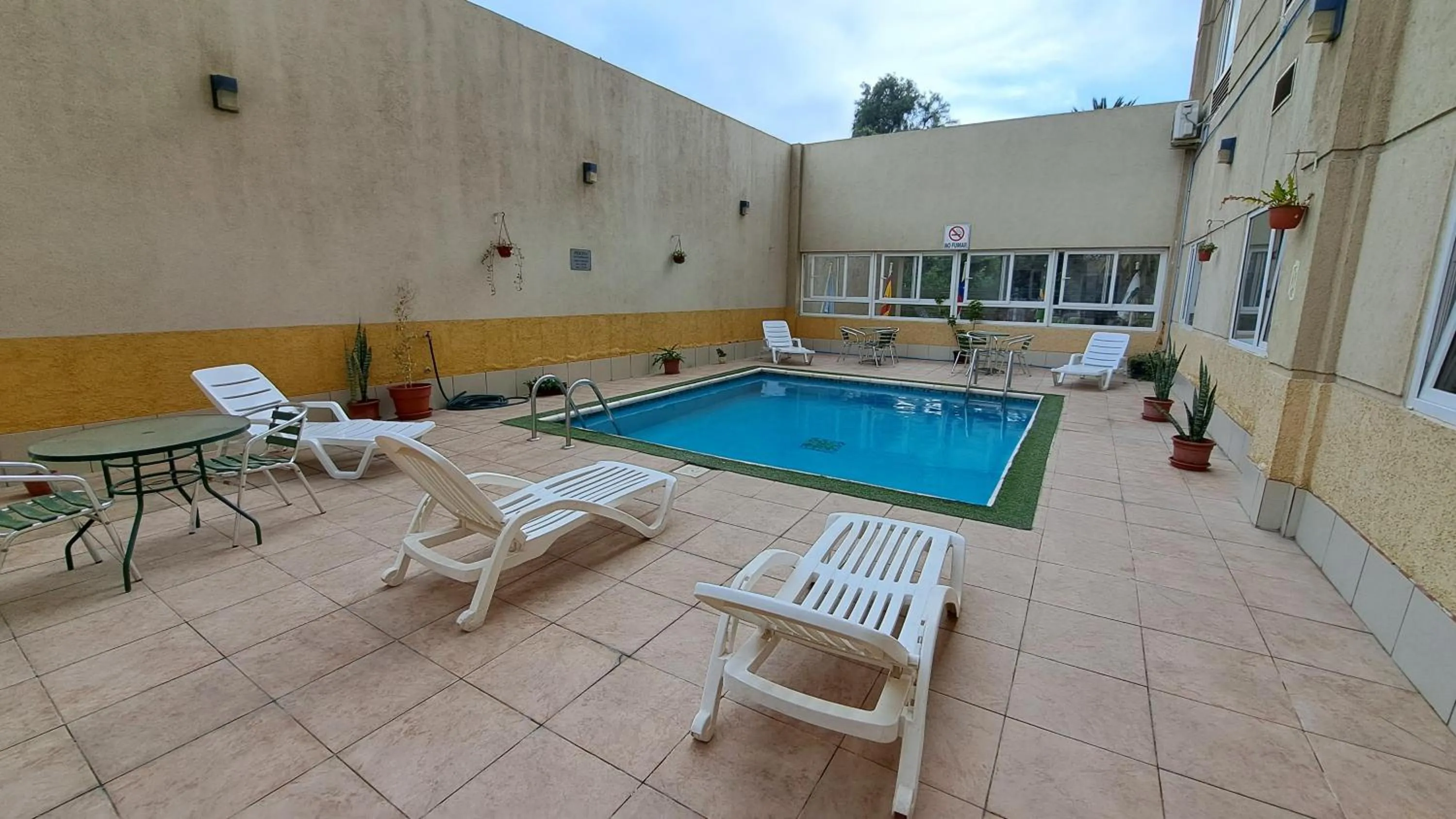 Swimming pool in Hotel Diego de Almagro Copiapo
