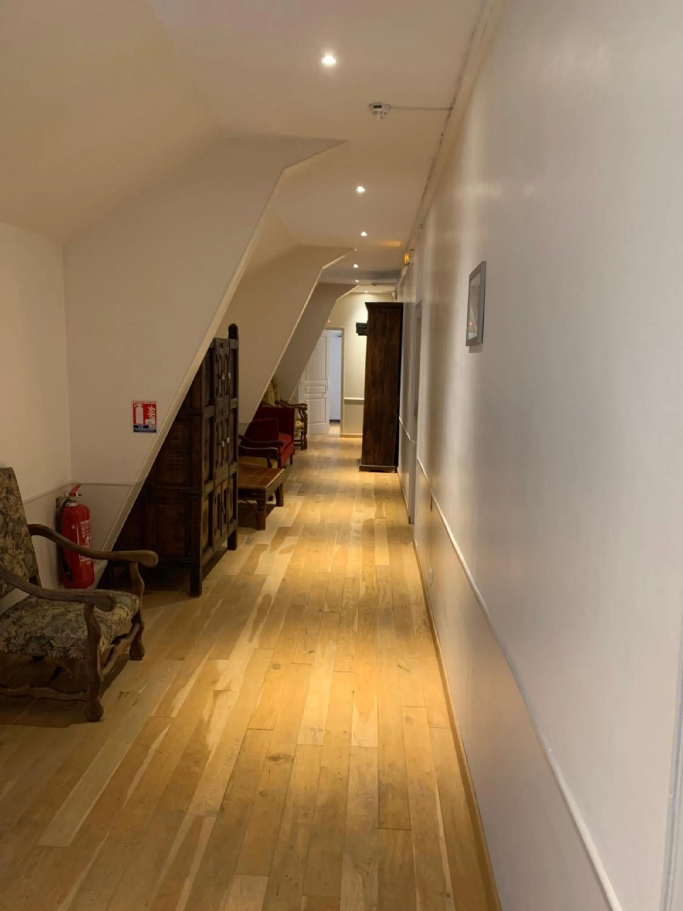 Seating area in Hôtellerie Nouvelle de Villemartin