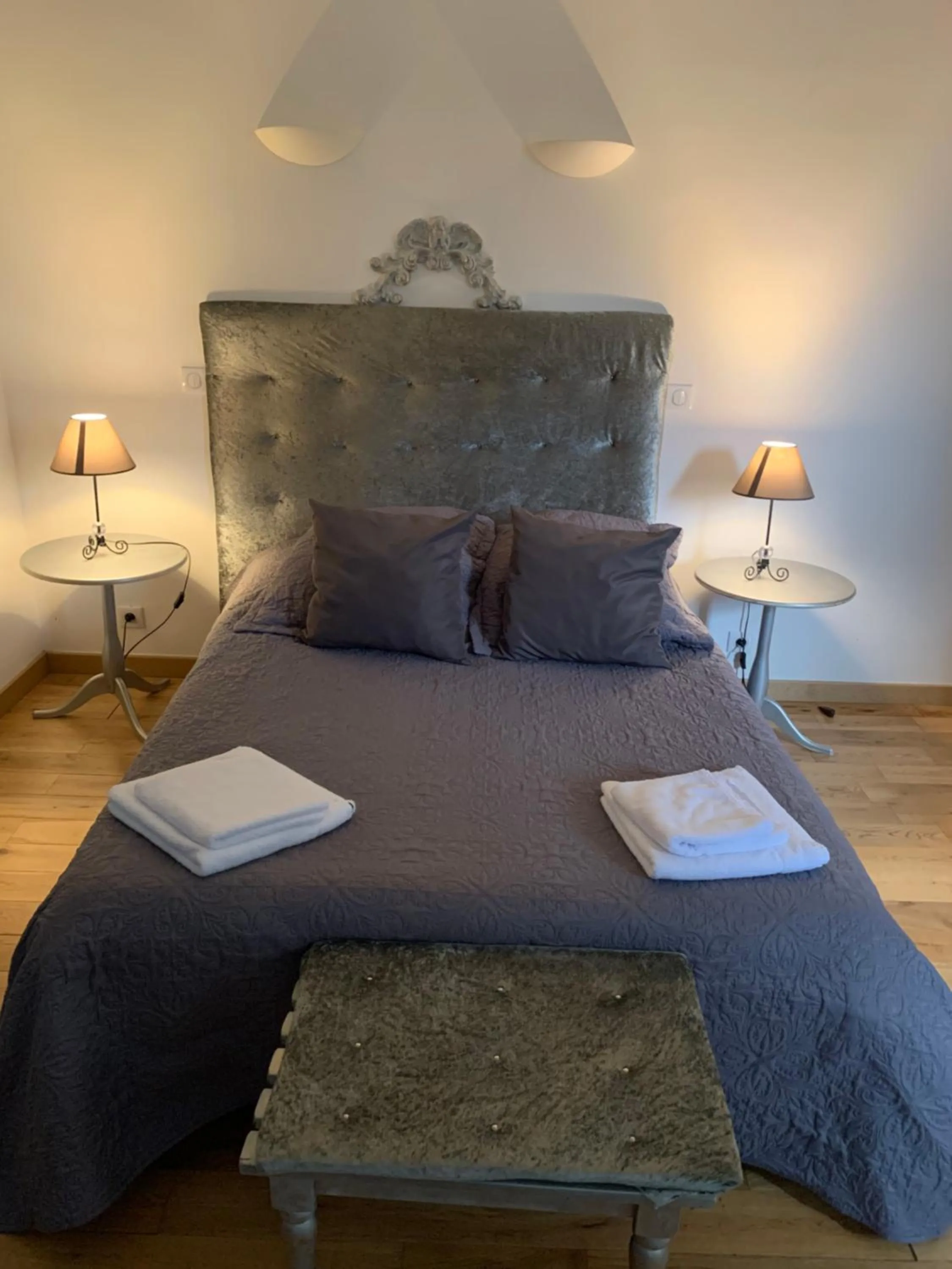 Bed in Hôtellerie Nouvelle de Villemartin